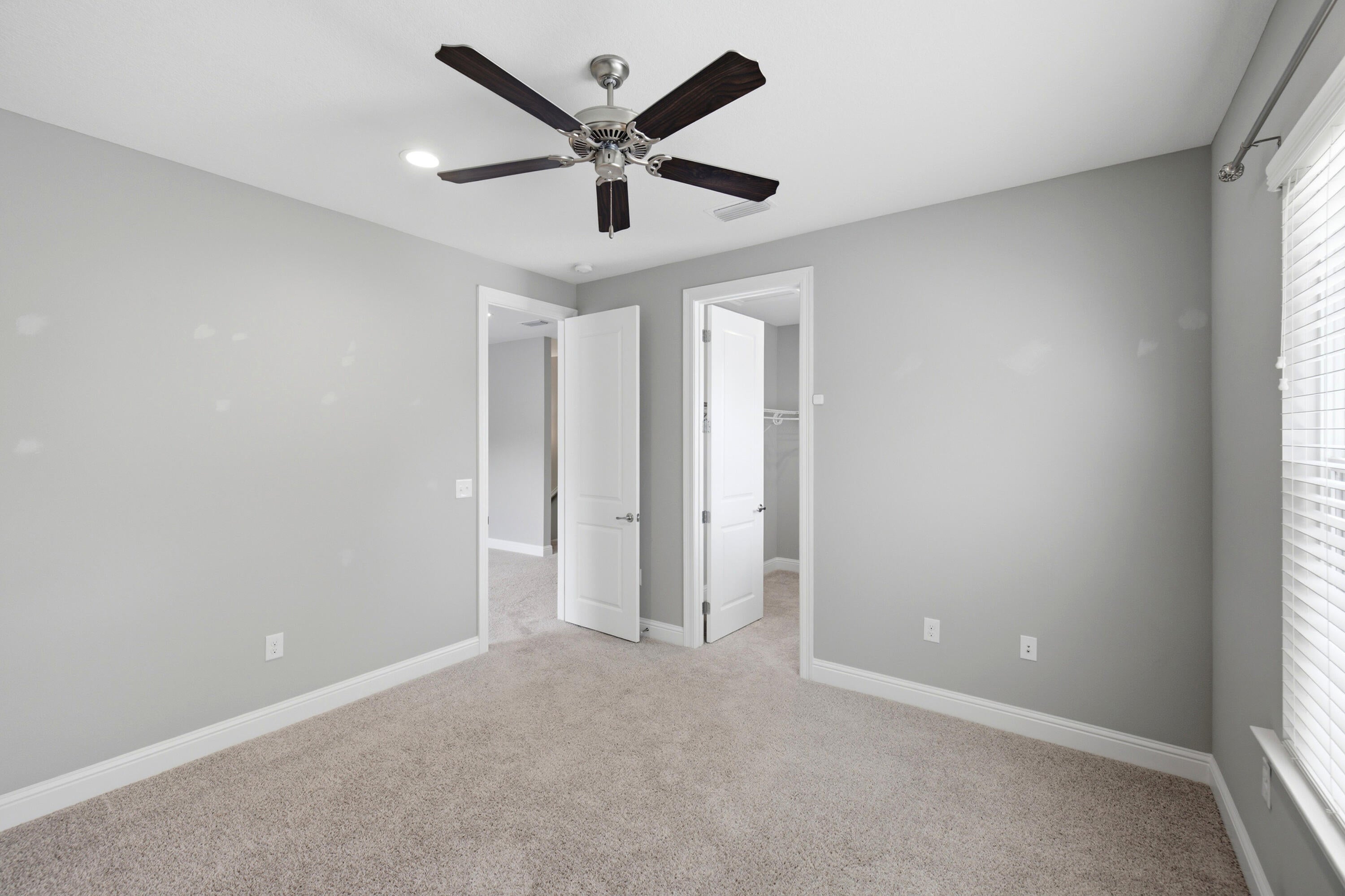 LAUREL OAKS S/D - Residential