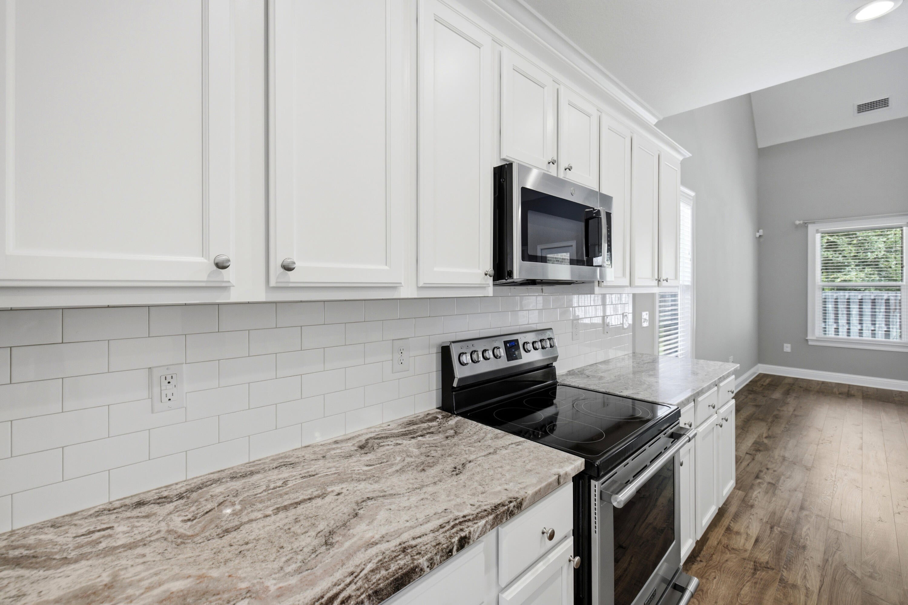 LAUREL OAKS S/D - Residential