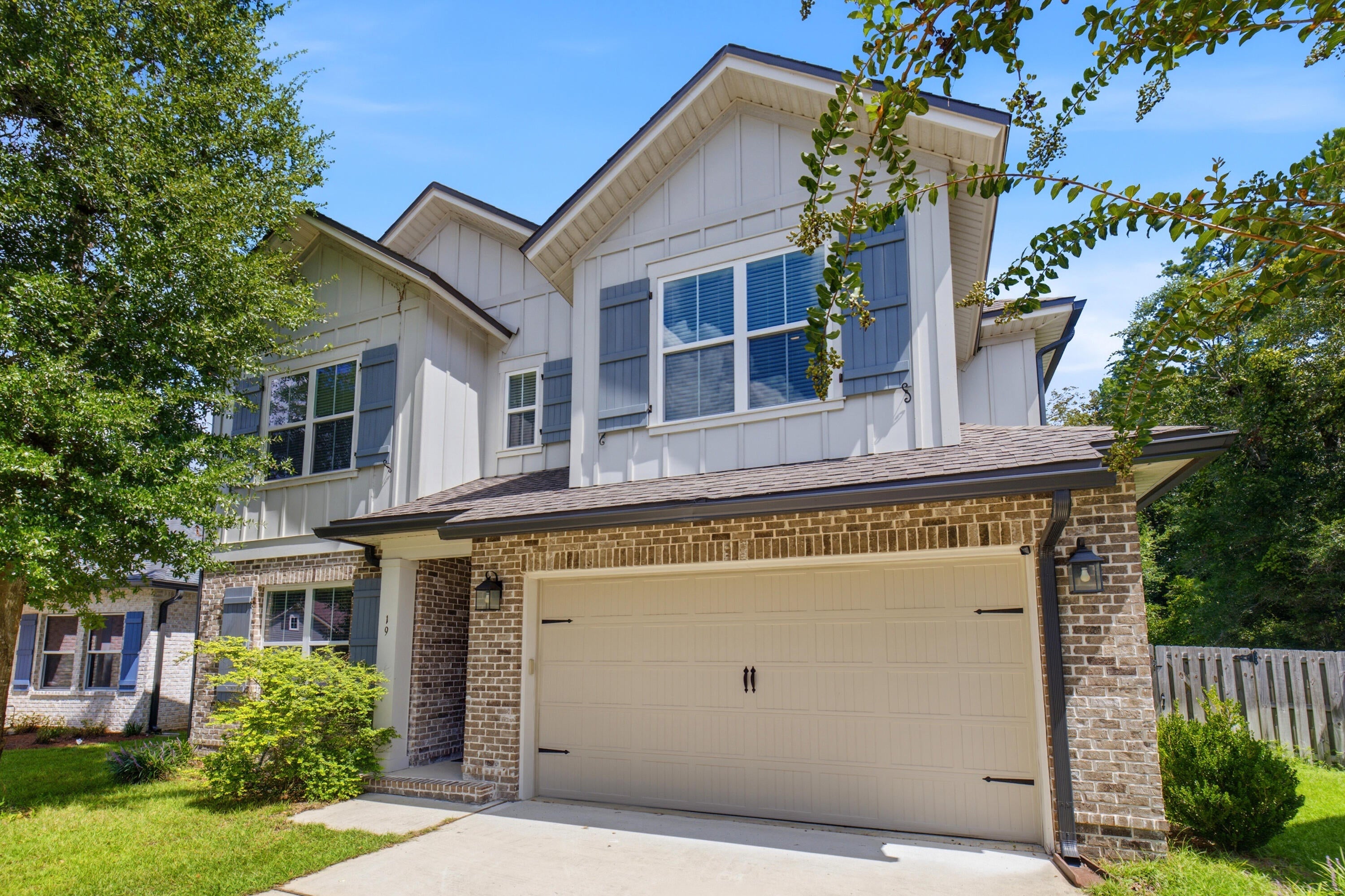 LAUREL OAKS S/D - Residential