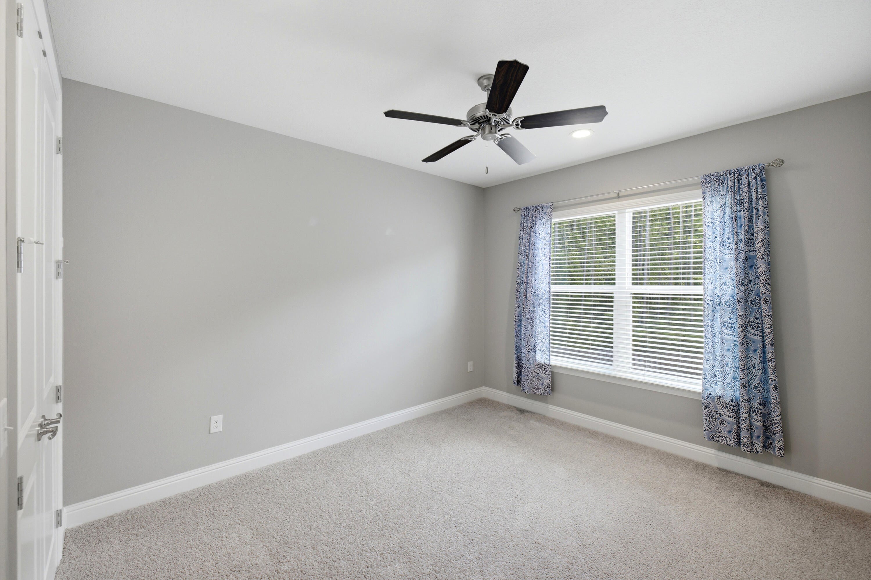 LAUREL OAKS S/D - Residential
