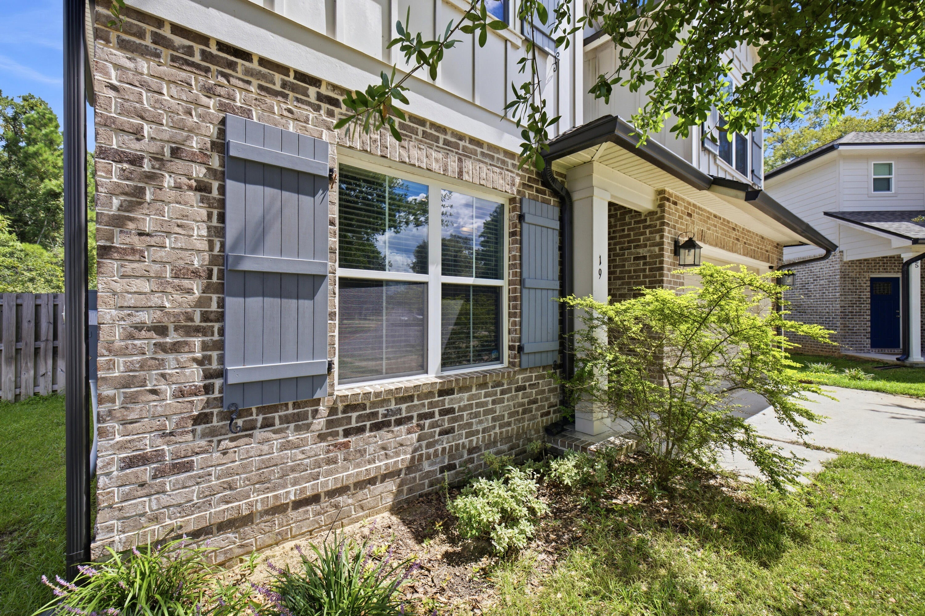 LAUREL OAKS S/D - Residential