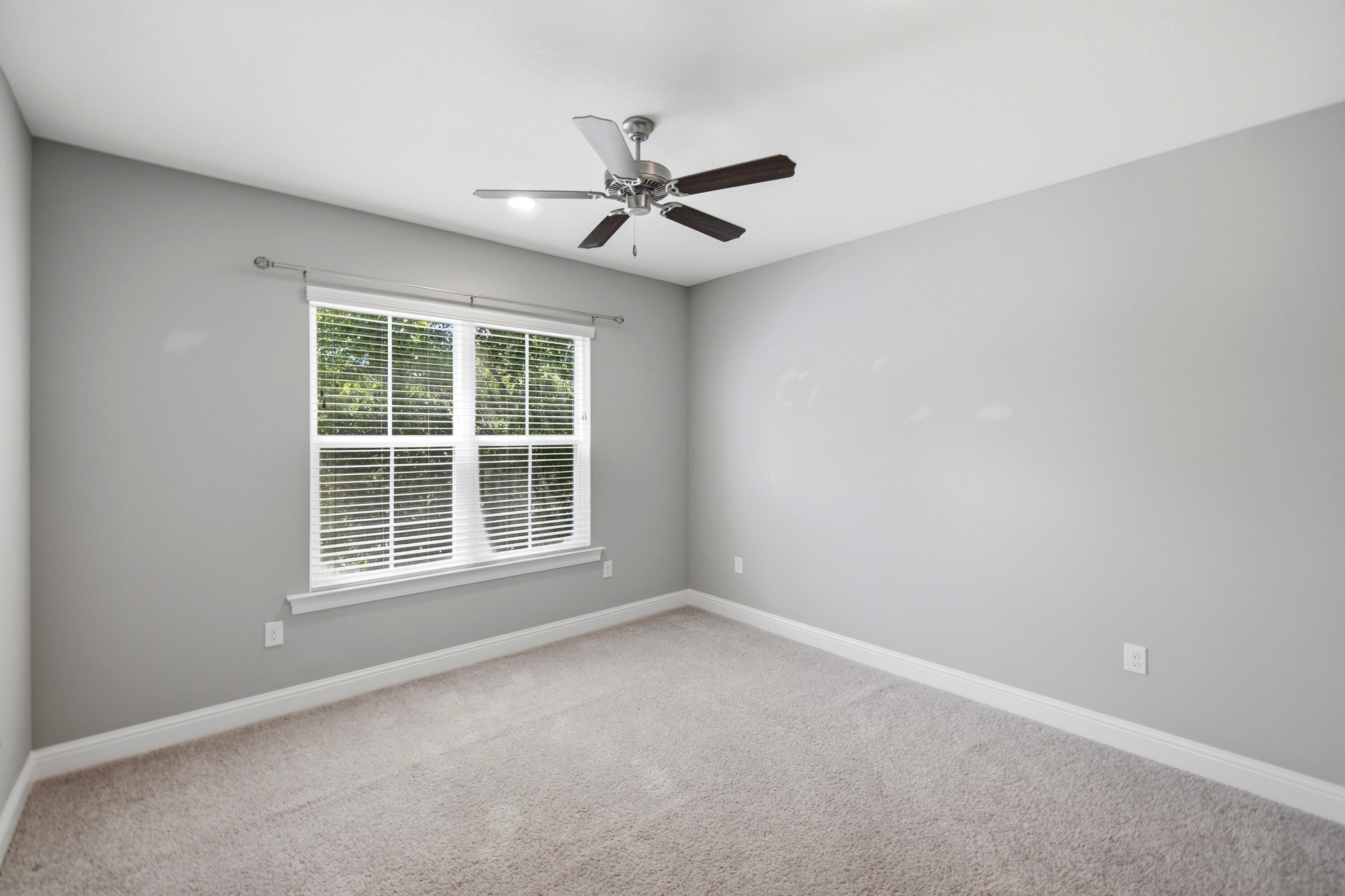LAUREL OAKS S/D - Residential