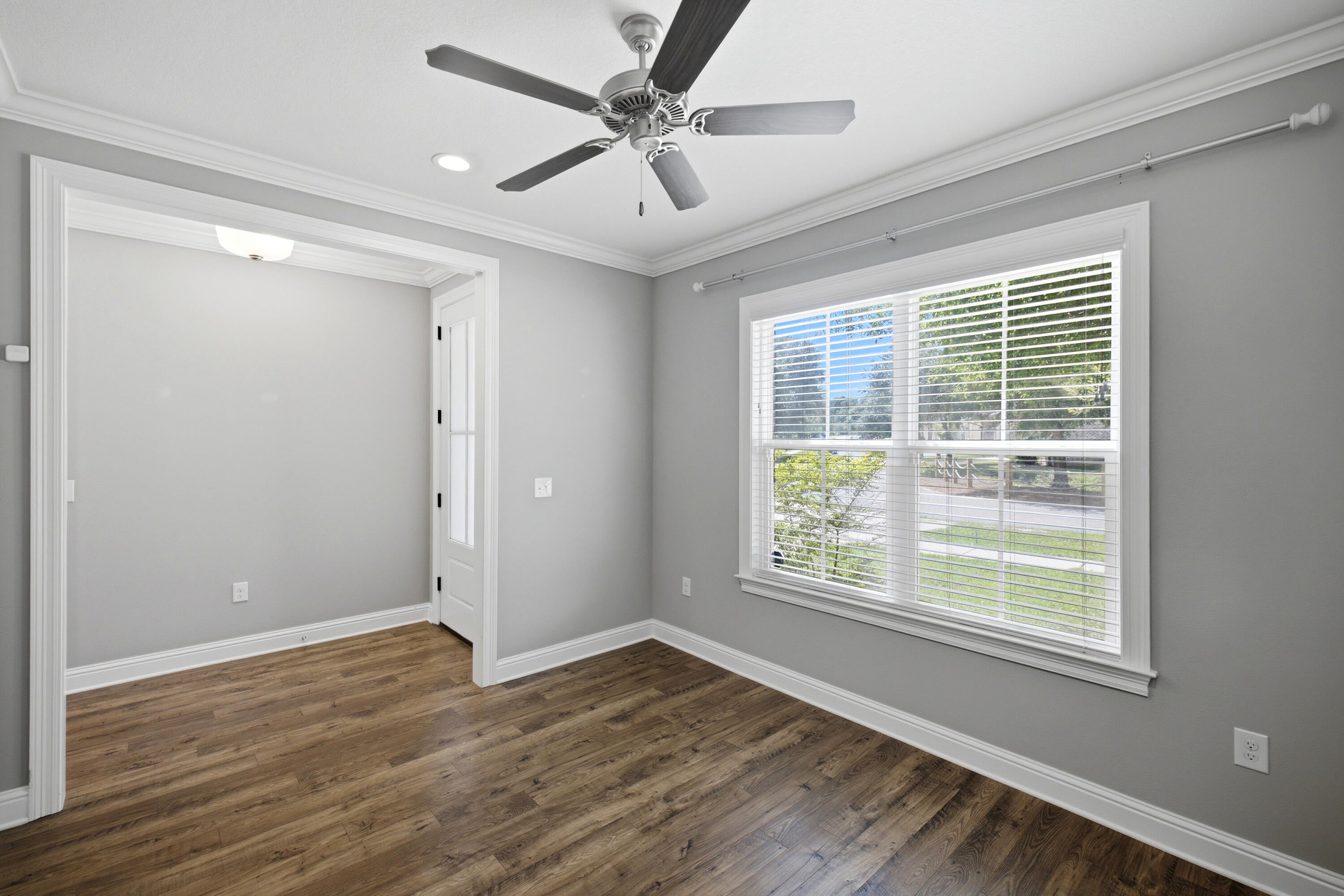 LAUREL OAKS S/D - Residential