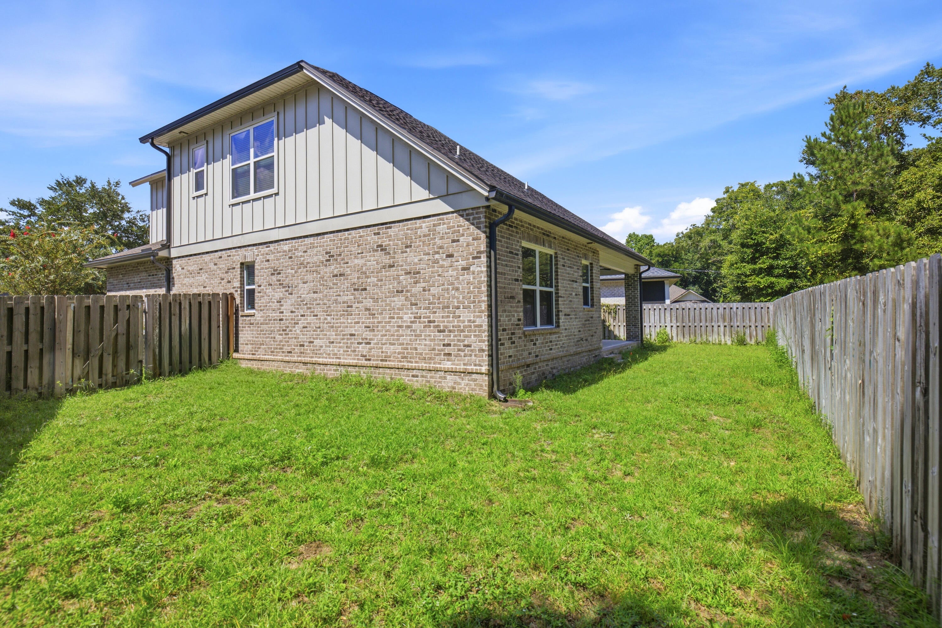 LAUREL OAKS S/D - Residential