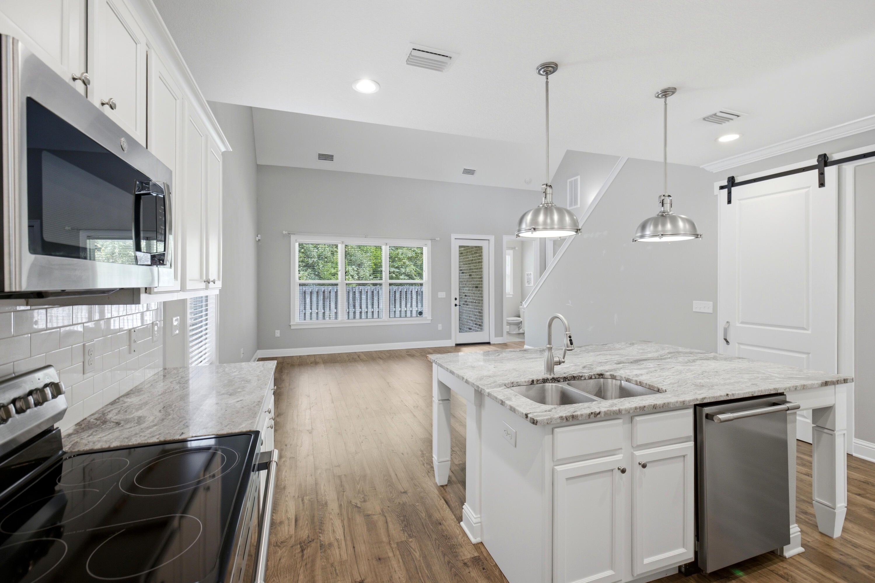 LAUREL OAKS S/D - Residential