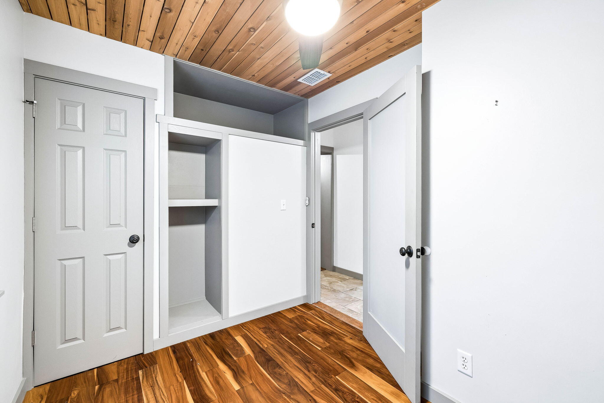 NO RECORDED SUBDIVISION - Residential