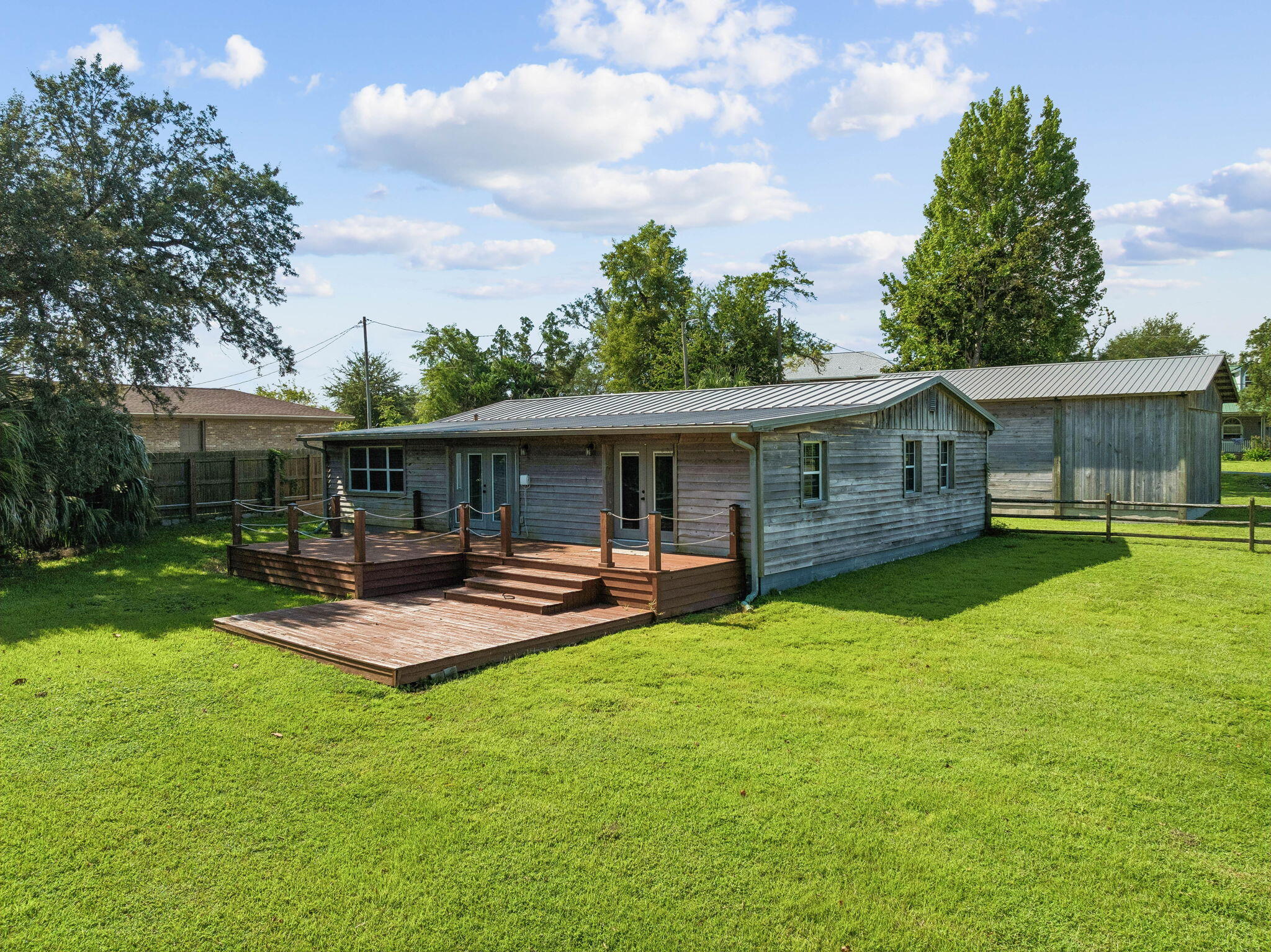 NO RECORDED SUBDIVISION - Residential