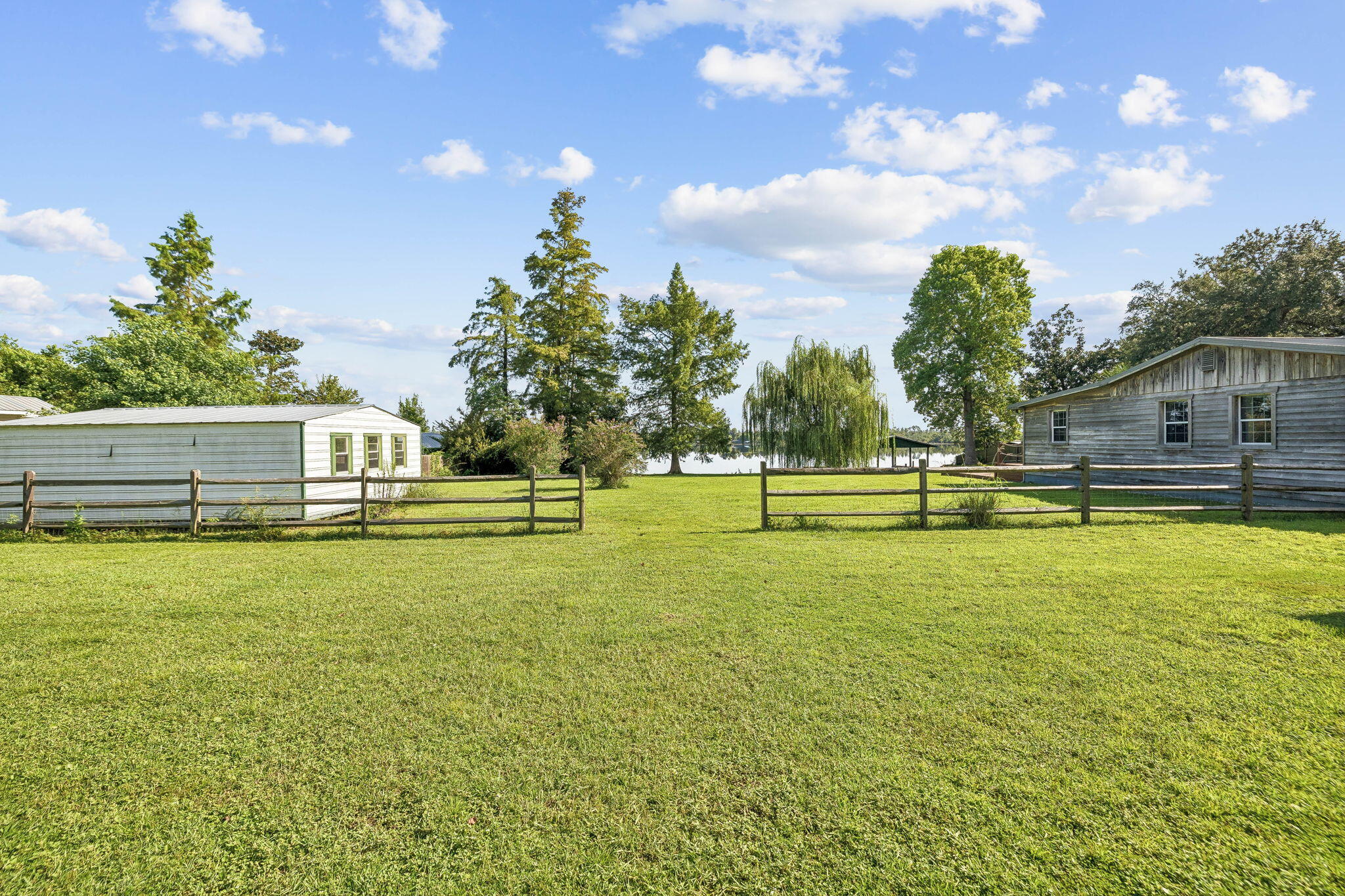 NO RECORDED SUBDIVISION - Residential