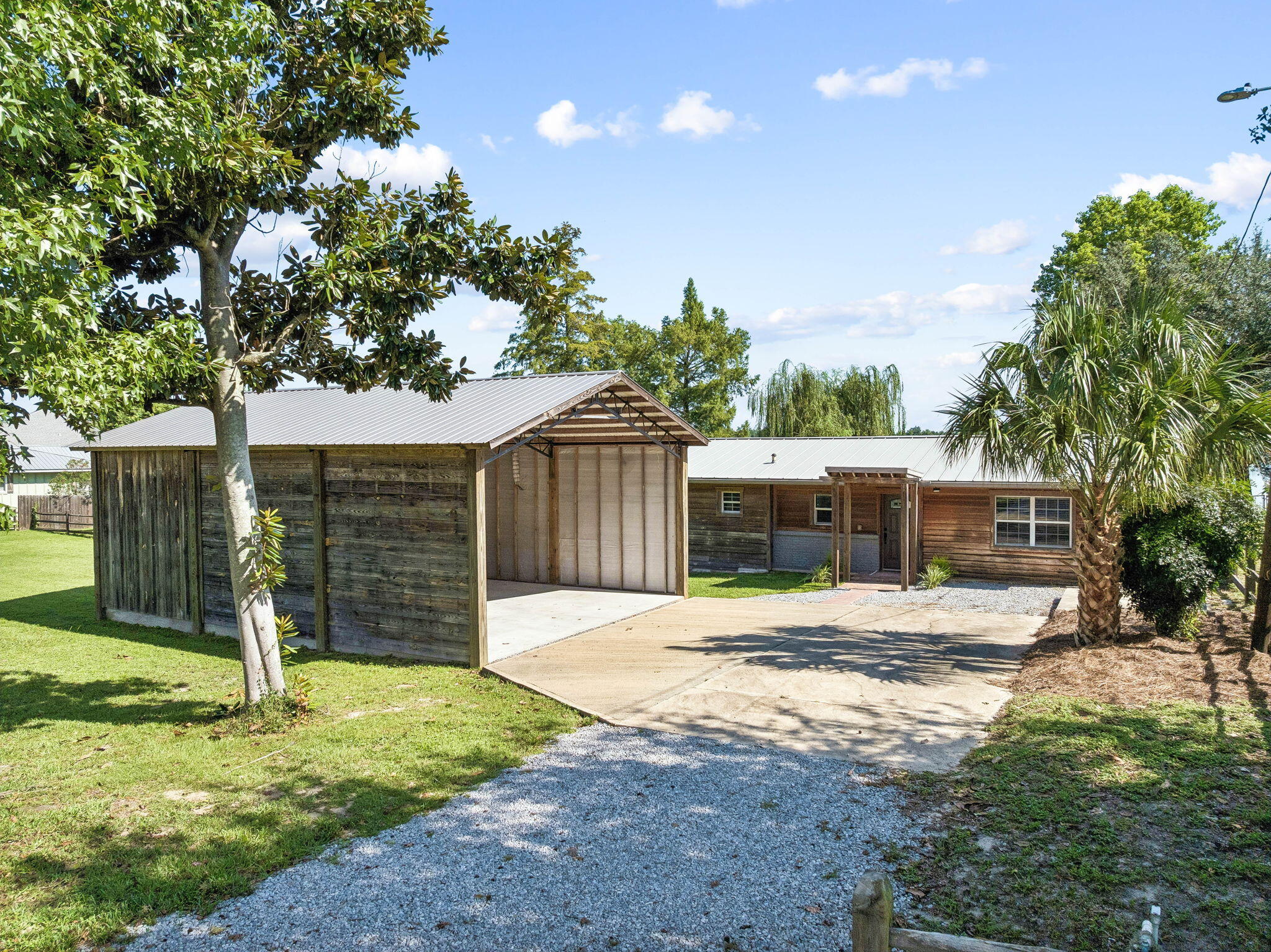 NO RECORDED SUBDIVISION - Residential
