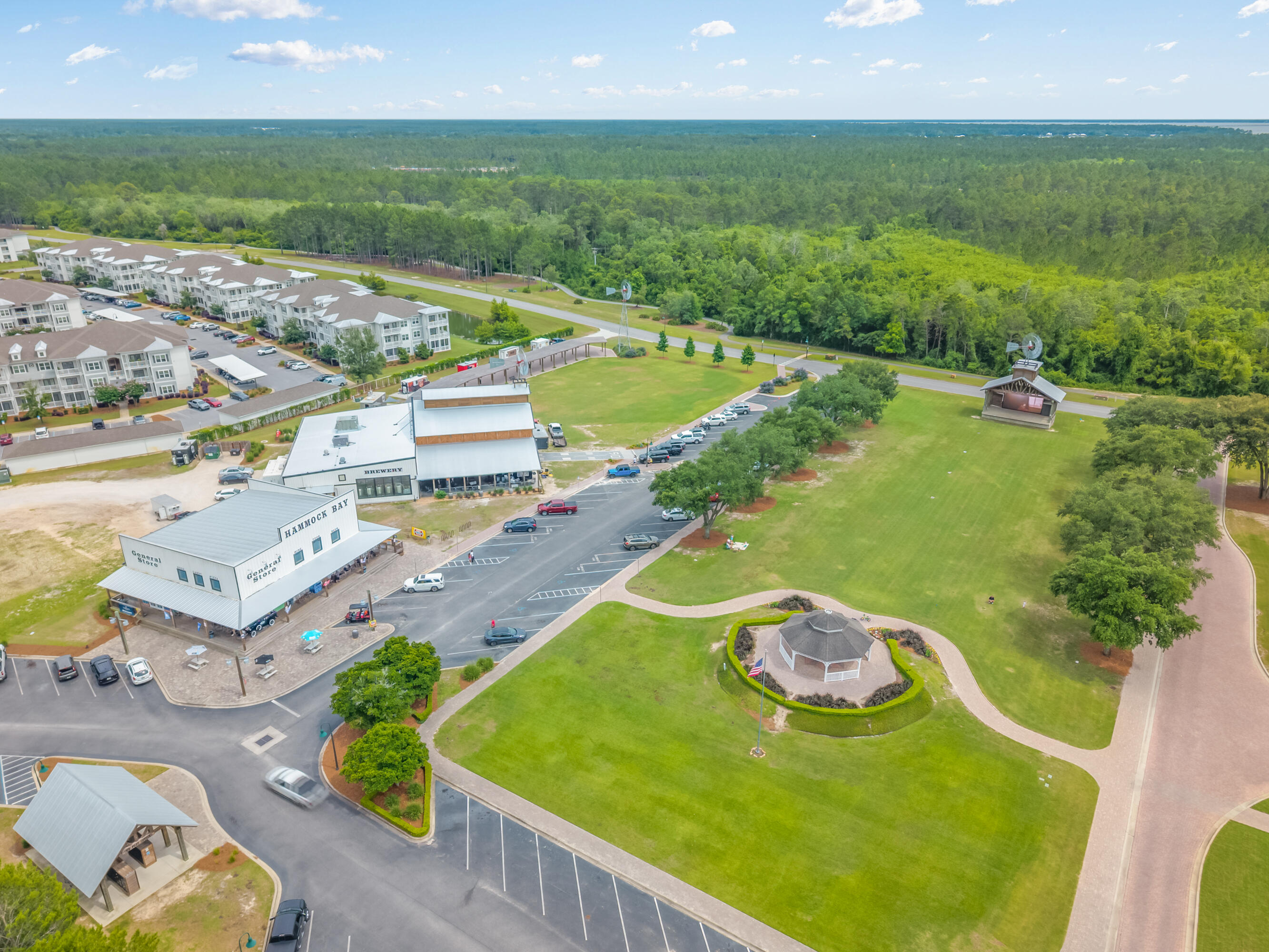 HAMMOCK BAY - Residential