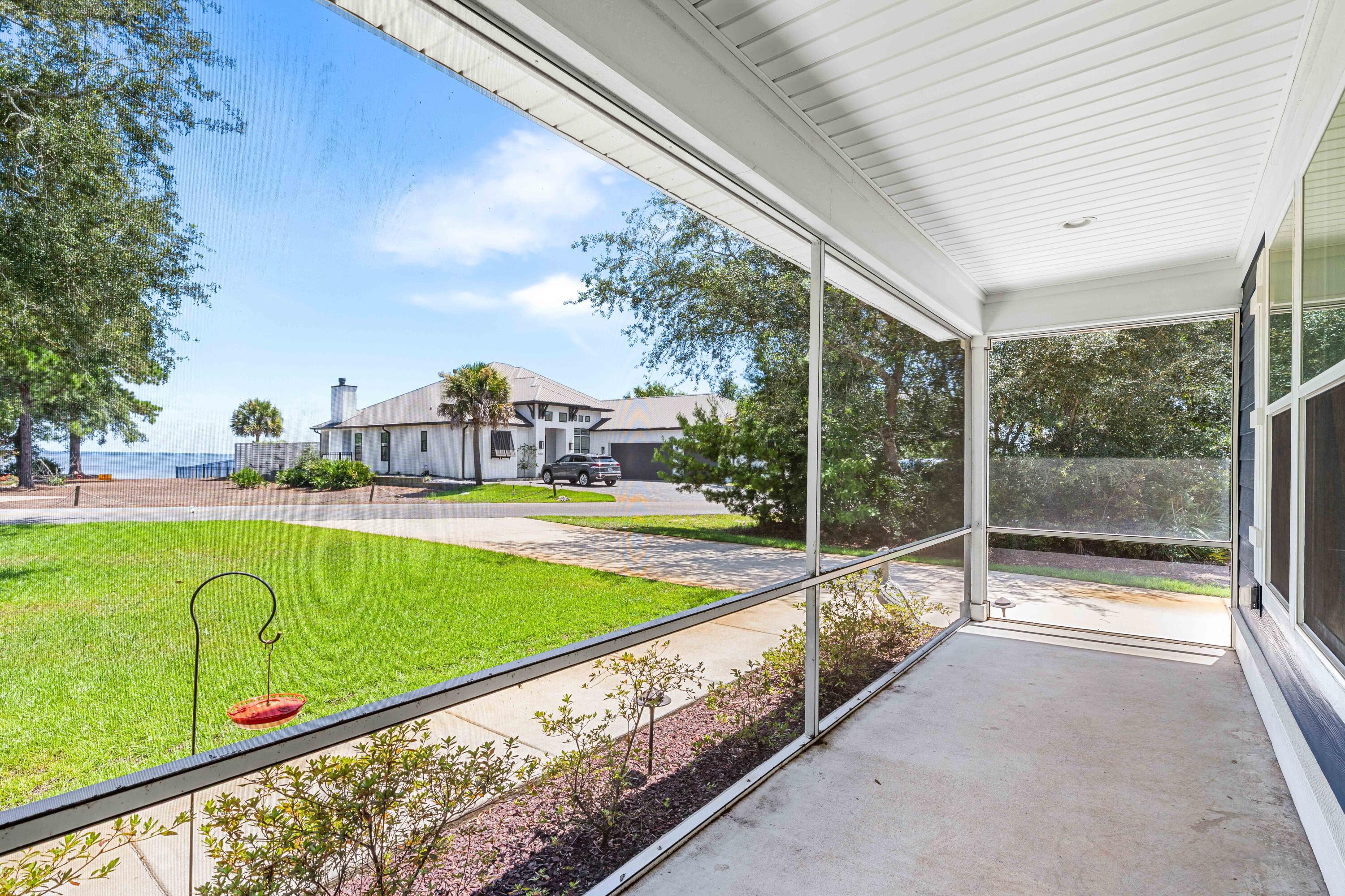PELICAN BAY S/D - Residential