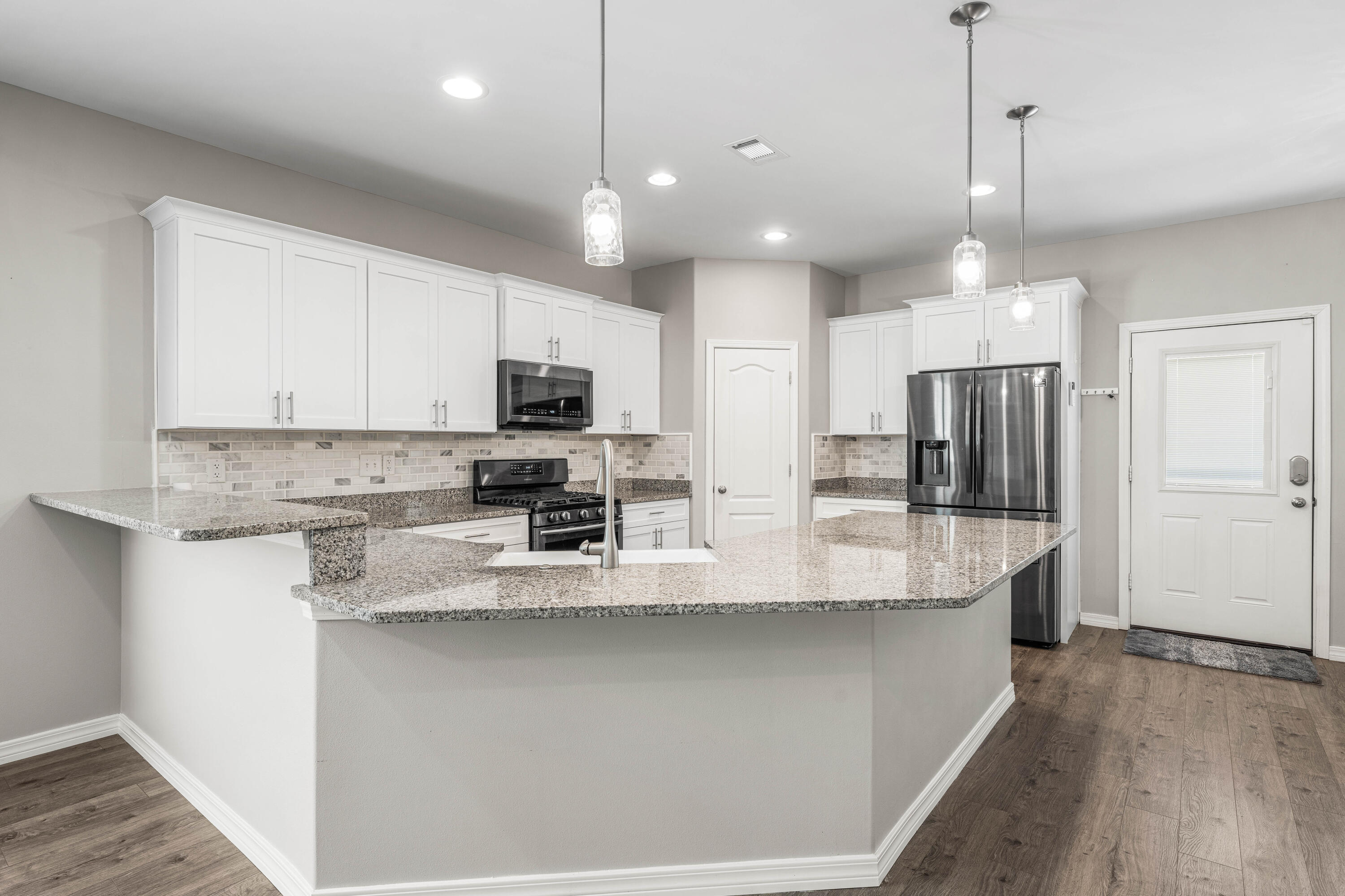 PELICAN BAY S/D - Residential