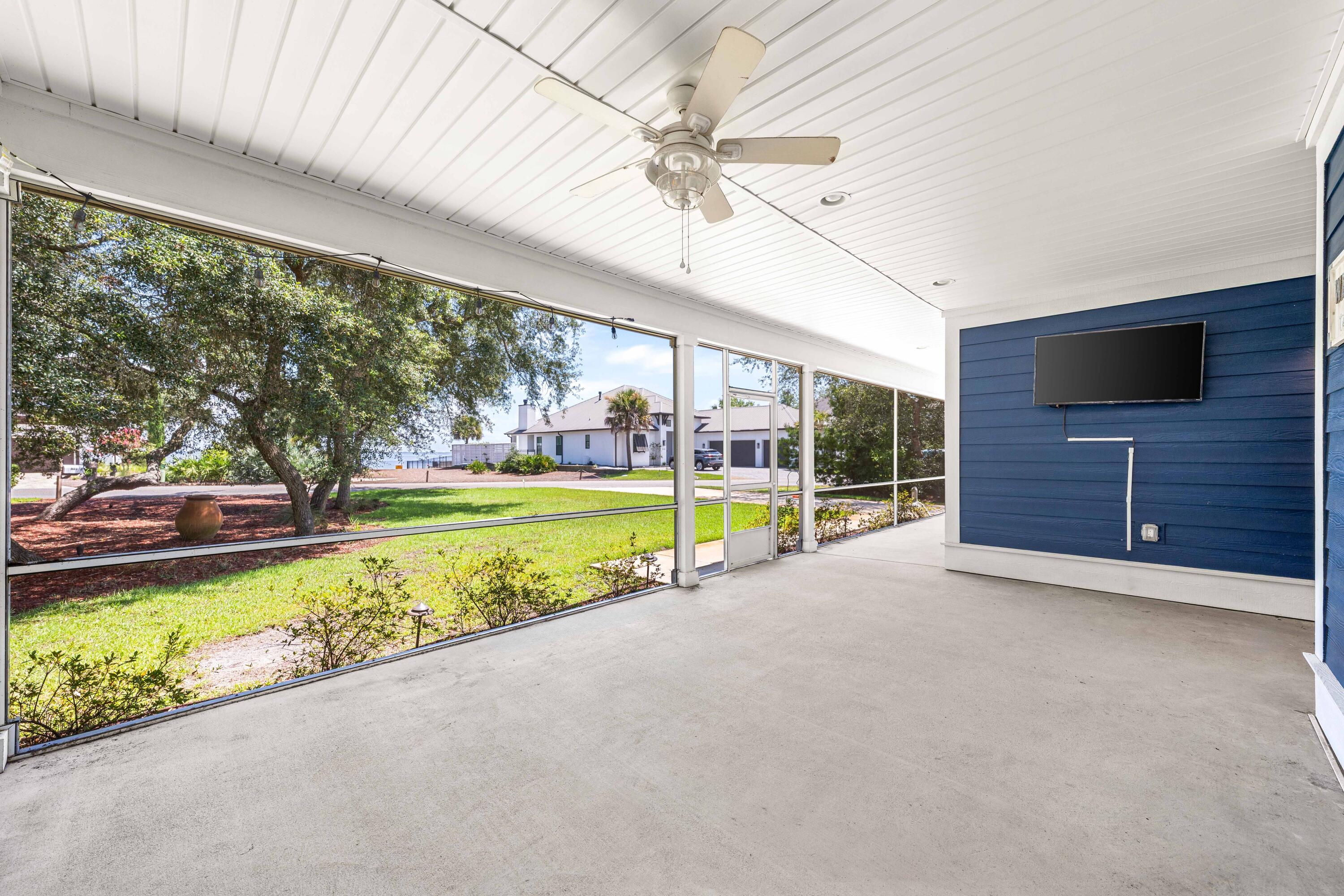 PELICAN BAY S/D - Residential