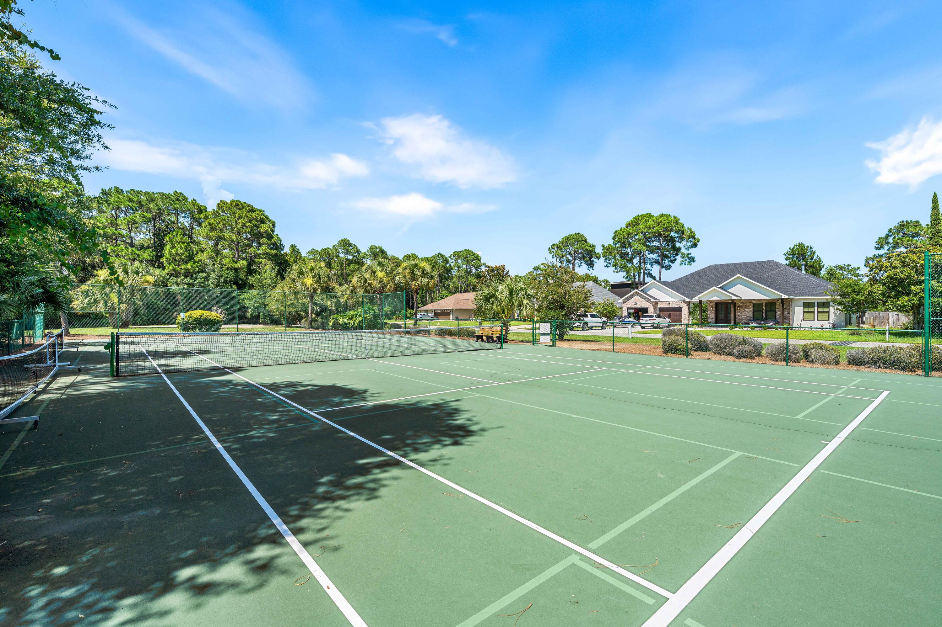 PELICAN BAY S/D - Residential