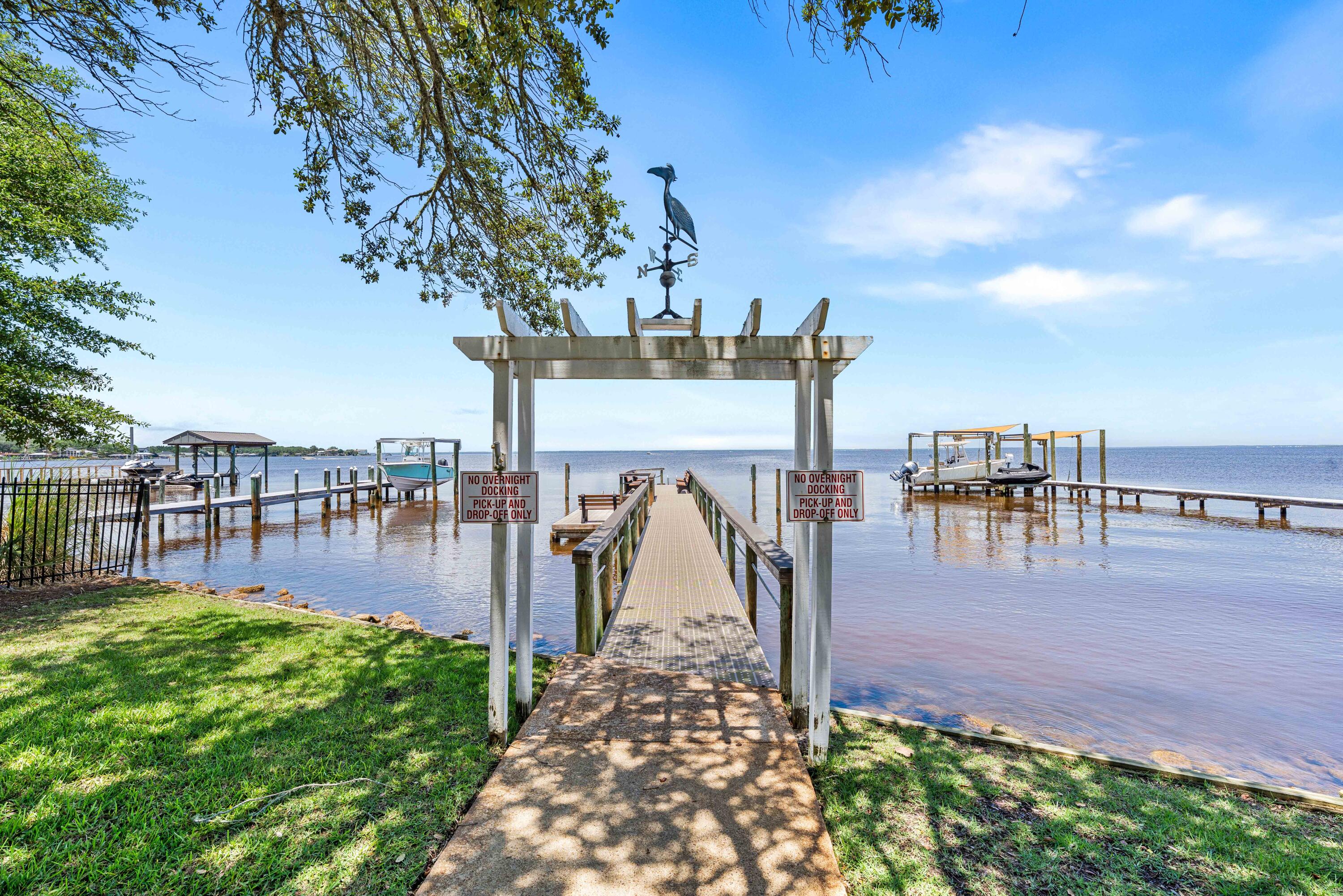 PELICAN BAY S/D - Residential
