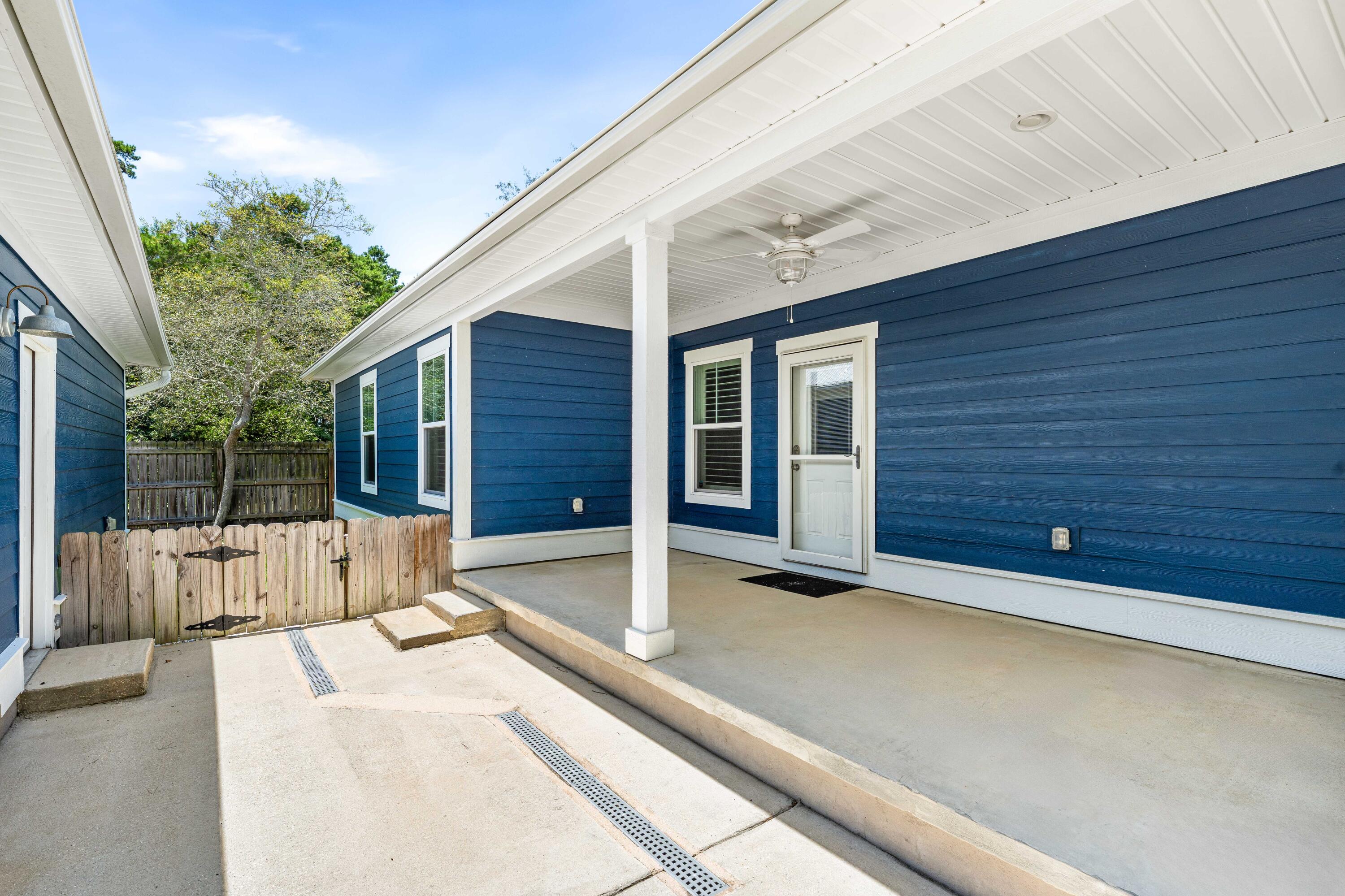 PELICAN BAY S/D - Residential