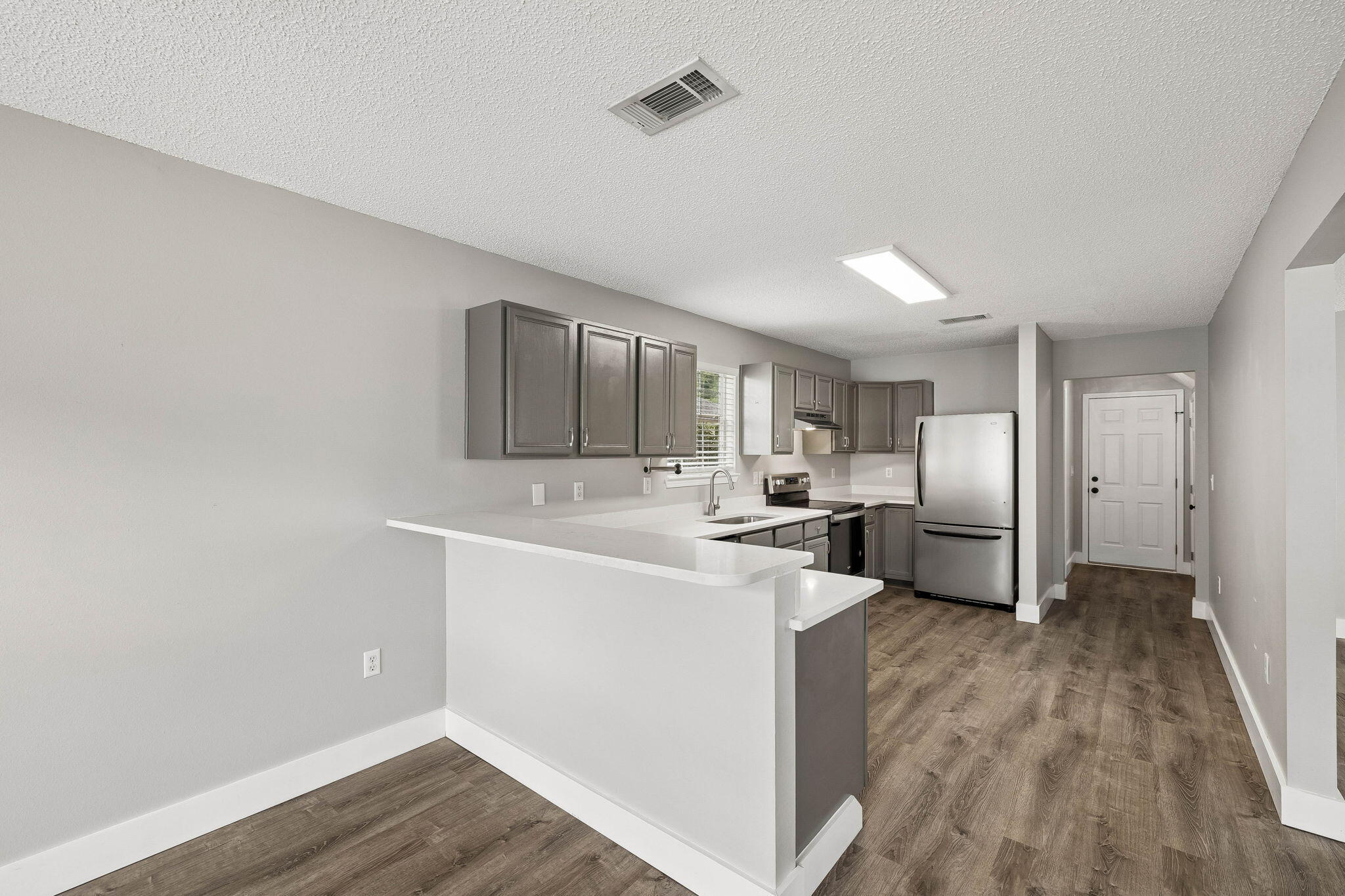 TWIN LAKES ESTATES - Residential