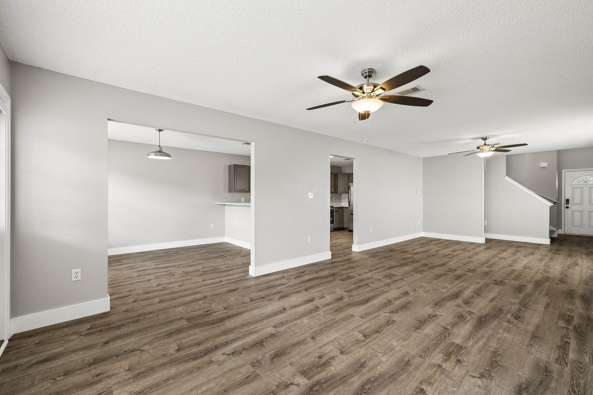 TWIN LAKES ESTATES - Residential