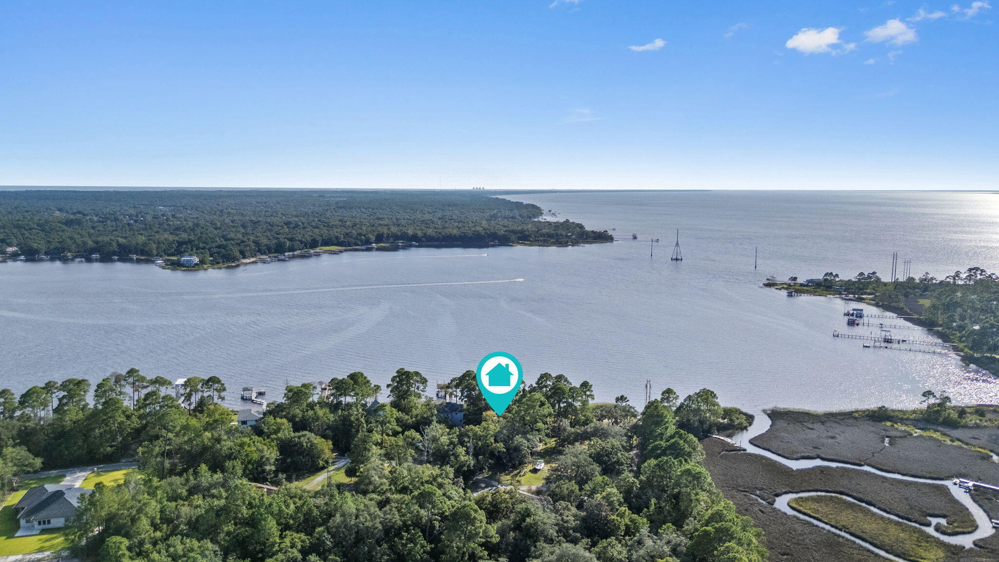 NO RECORDED SUBDIVISION - Land