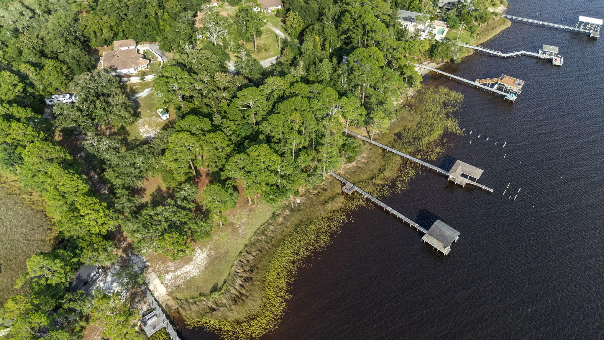 NO RECORDED SUBDIVISION - Land