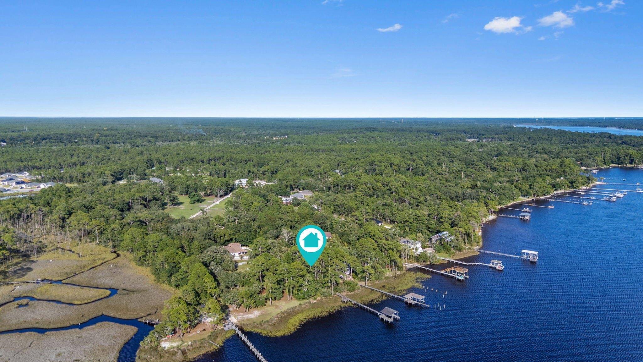NO RECORDED SUBDIVISION - Land