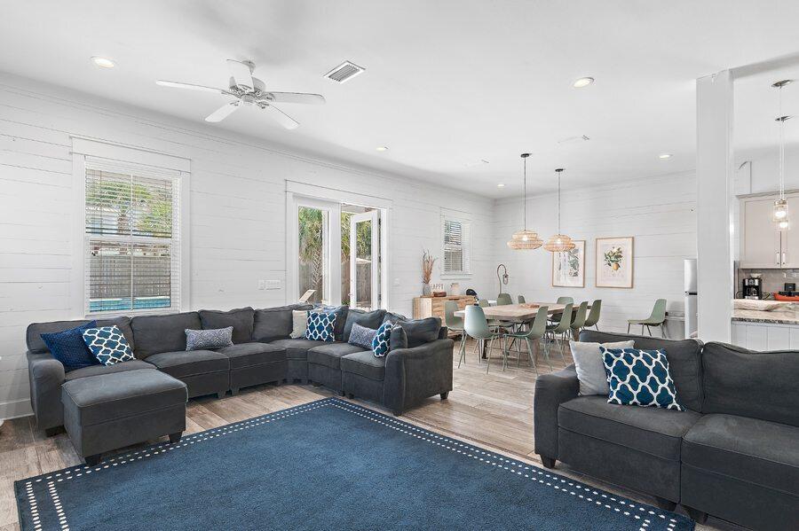 CRYSTAL BEACH - Residential