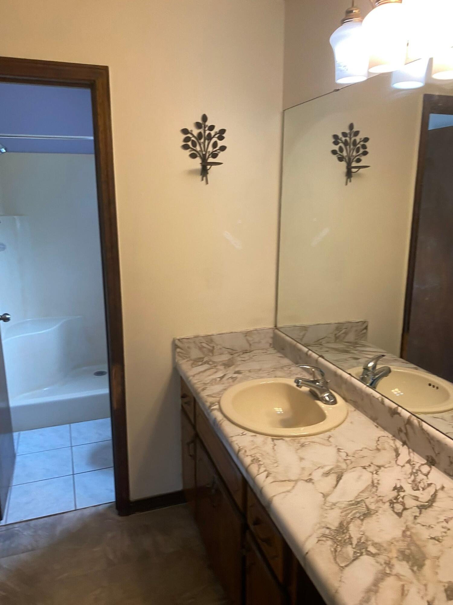SHOAL WOOD ESTATES 1ST PH 1 - Residential