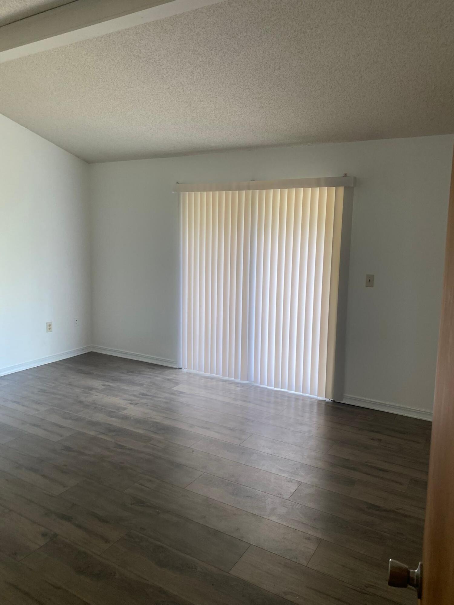 SHOAL WOOD ESTATES 1ST PH 1 - Residential
