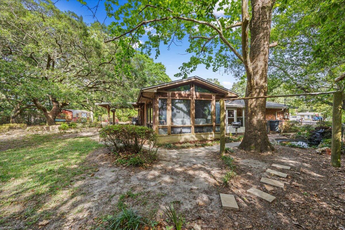 ELLIOTTS POINT 10TH ADDN - Residential