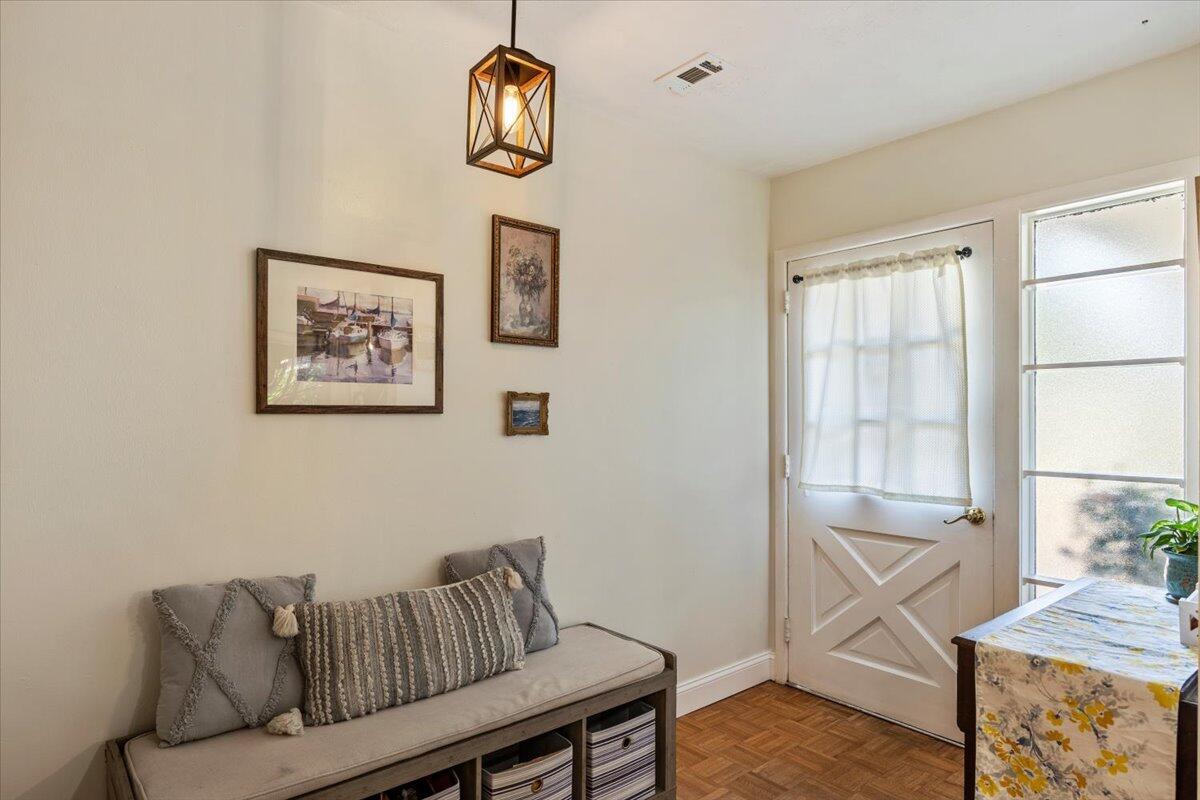 ELLIOTTS POINT 10TH ADDN - Residential