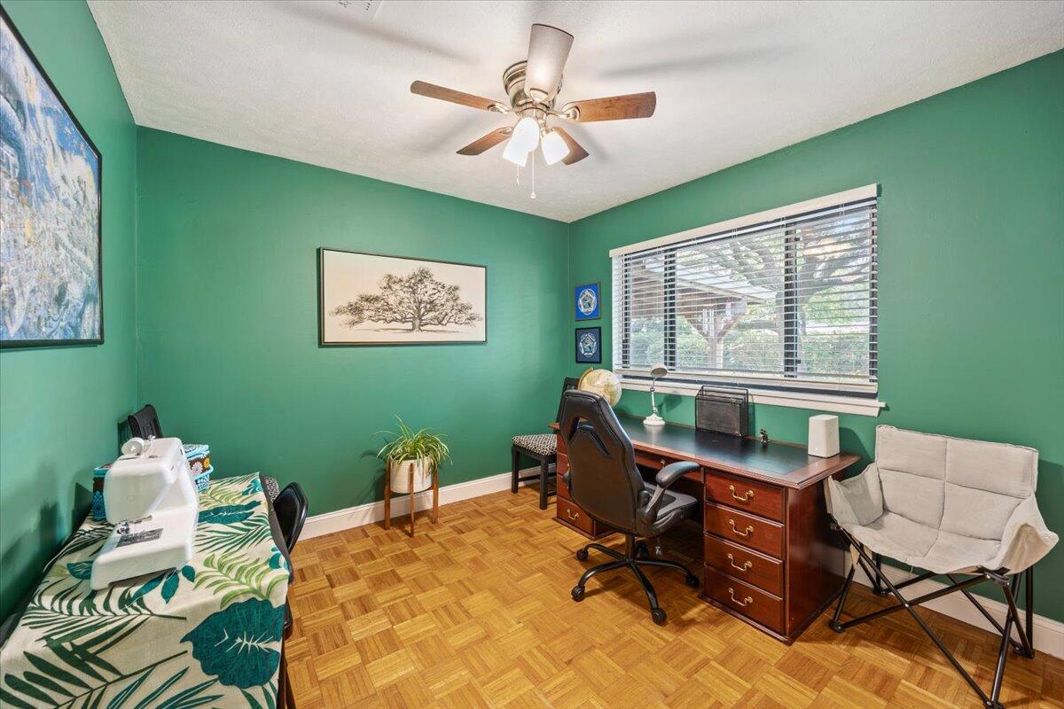 ELLIOTTS POINT 10TH ADDN - Residential