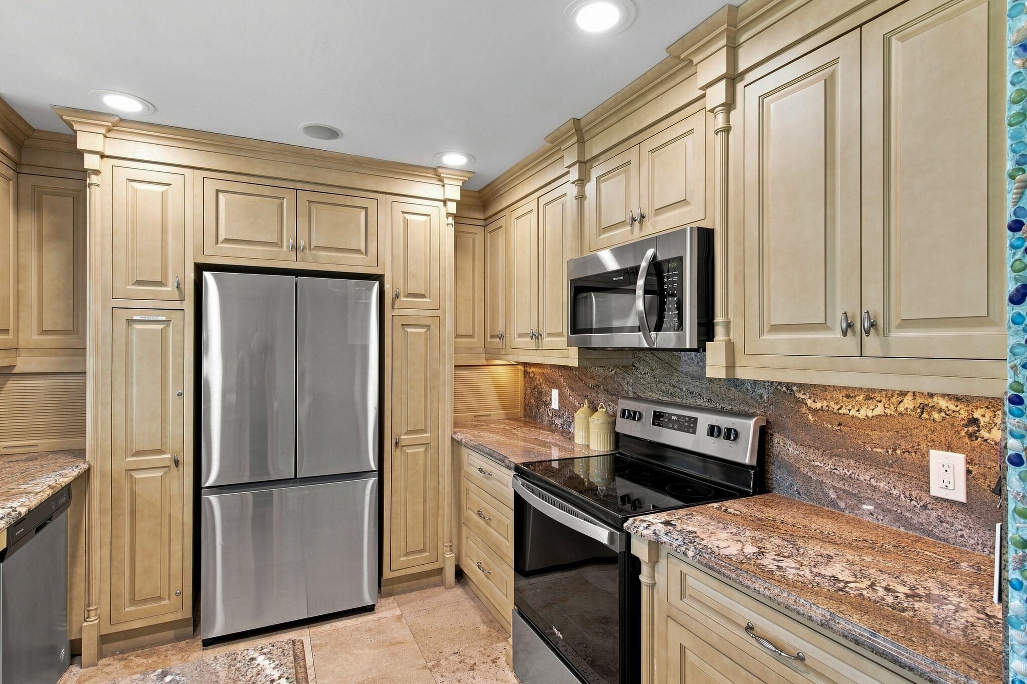 AUGUSTA VILLAGE CONDO - Residential
