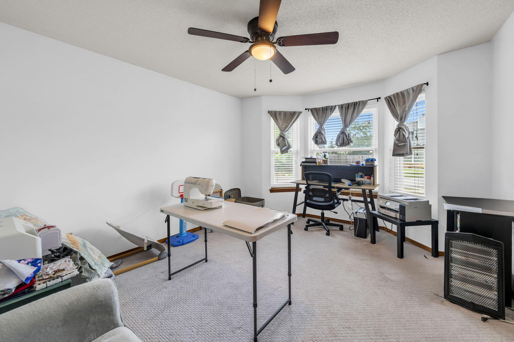 WOODLAND PARK ESTATES - Residential