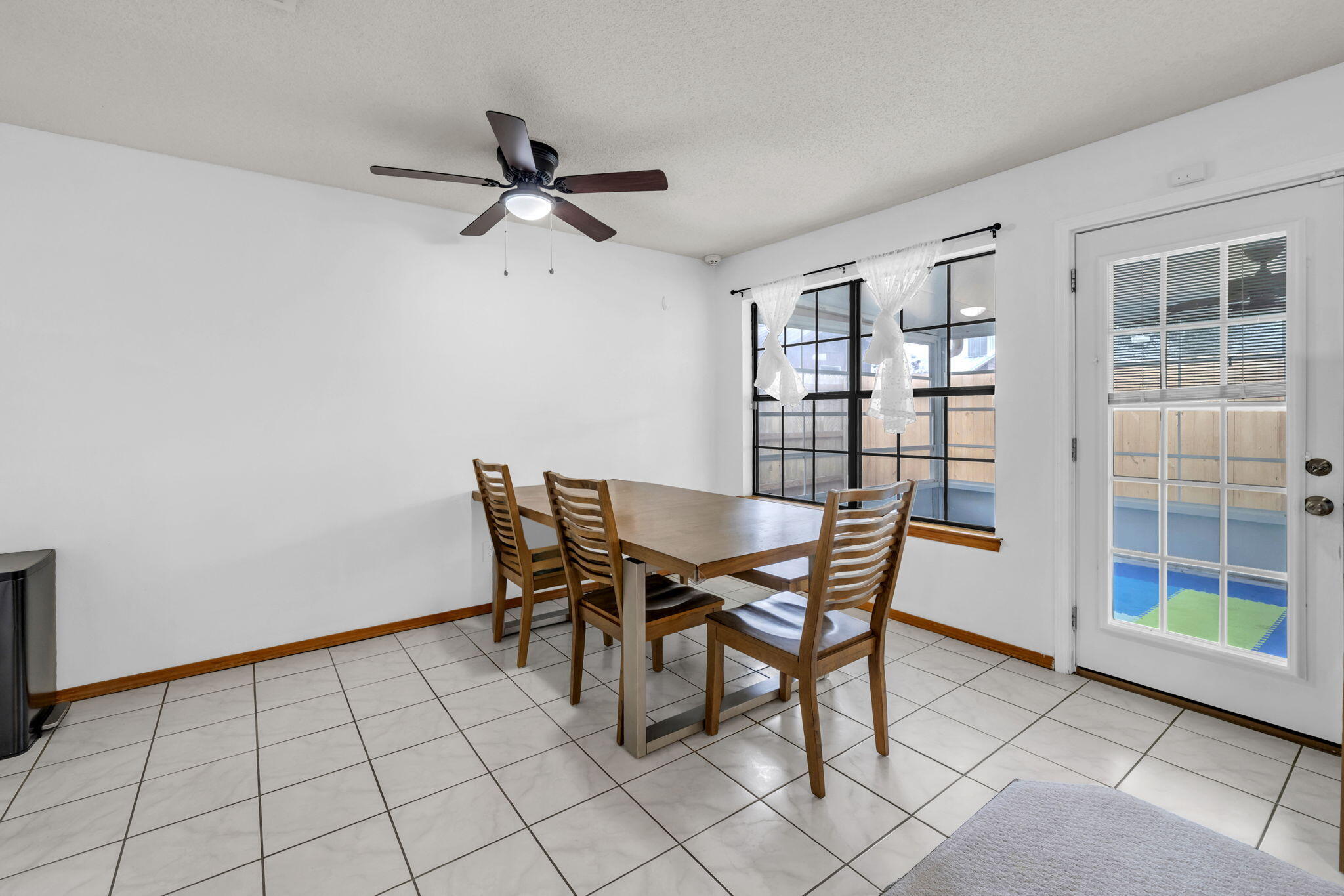 WOODLAND PARK ESTATES - Residential