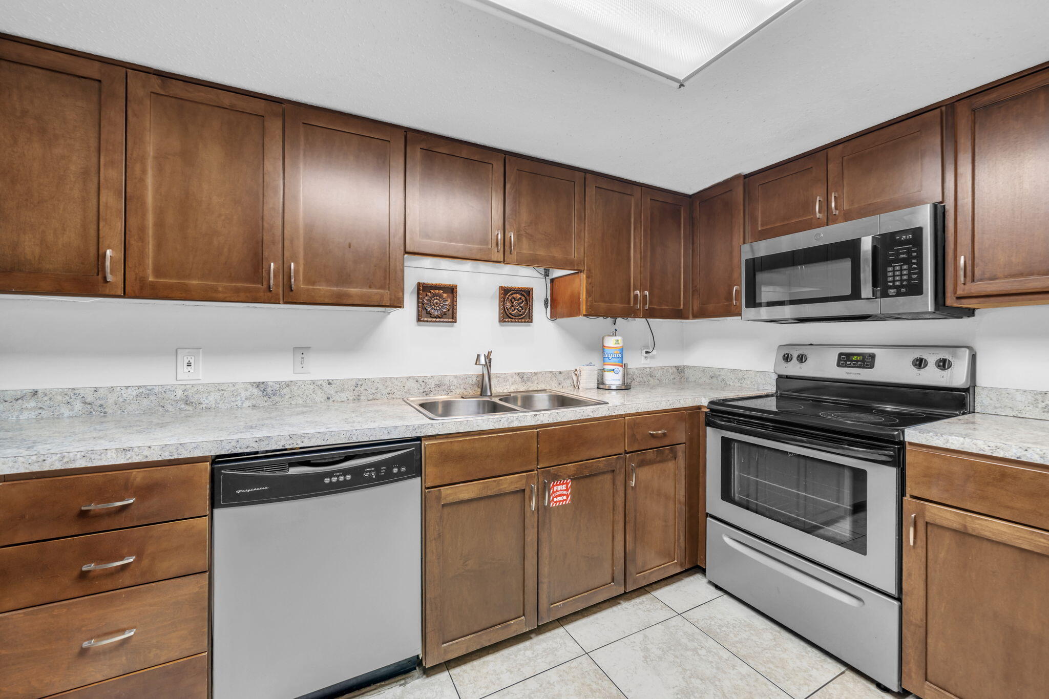 NAUTILUS CONDO - Residential