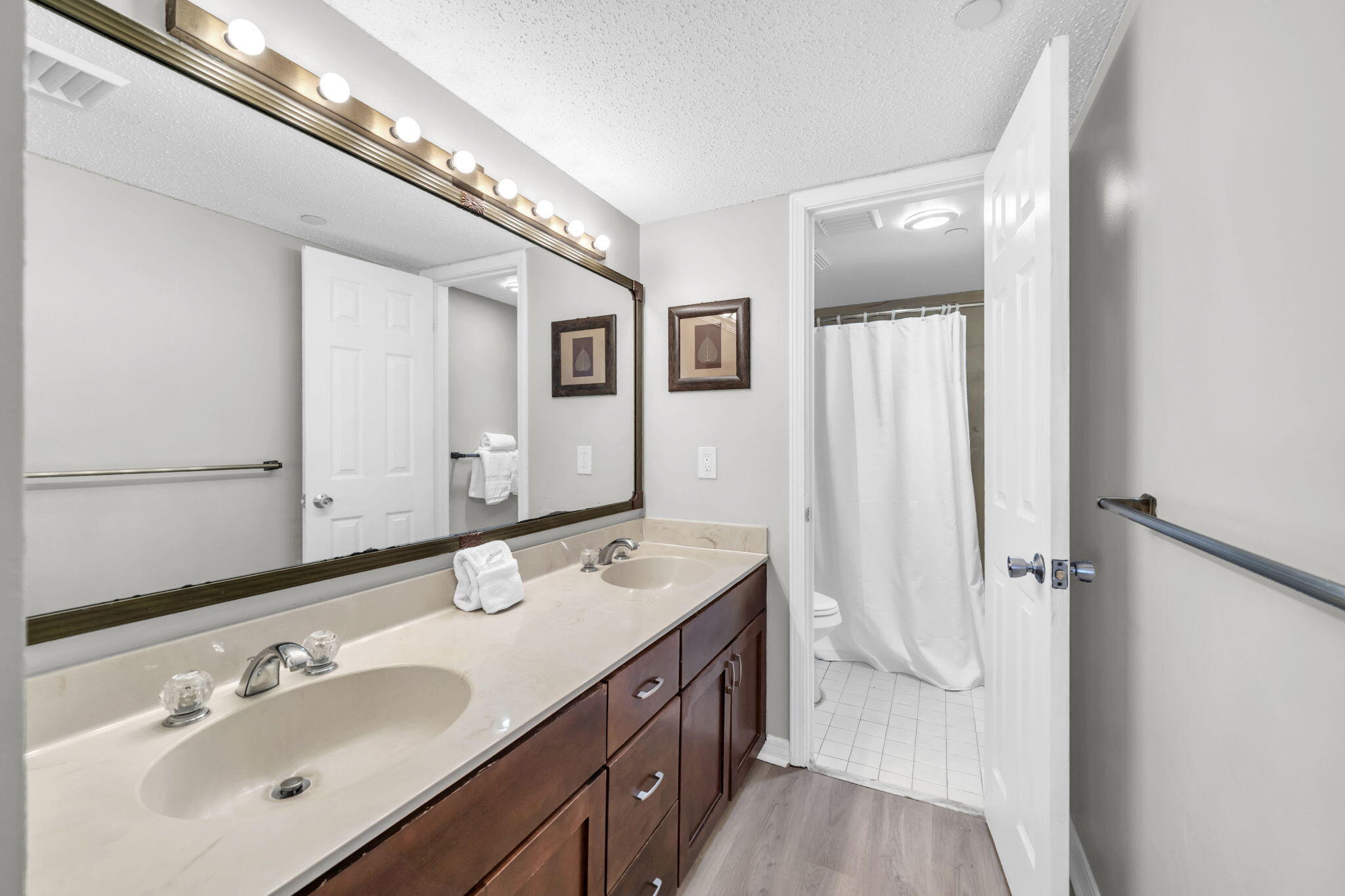 NAUTILUS CONDO - Residential