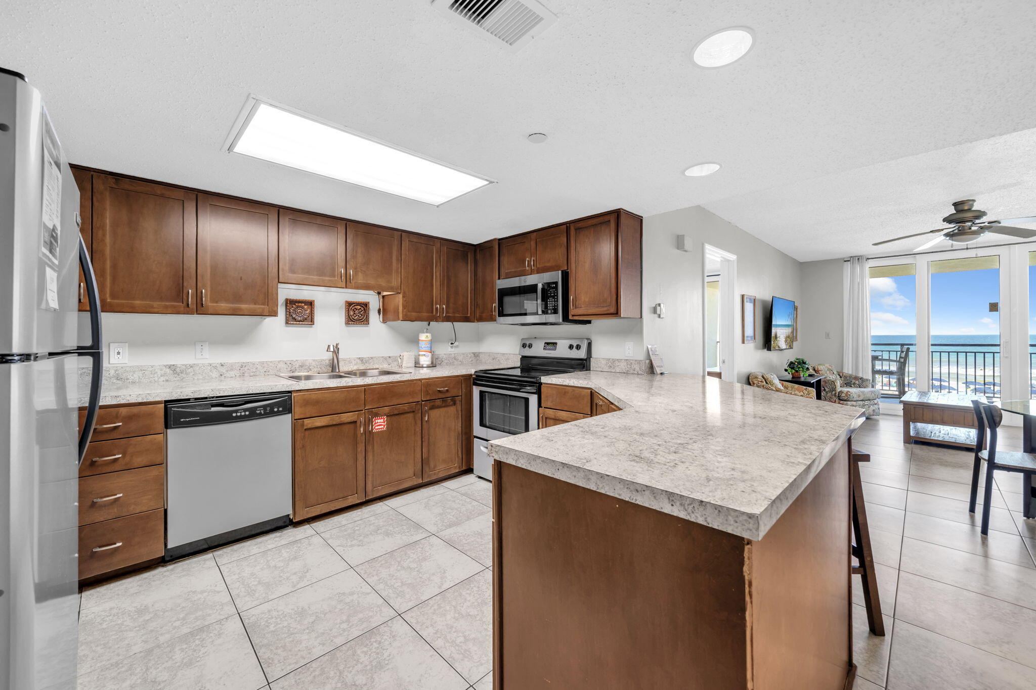 NAUTILUS CONDO - Residential