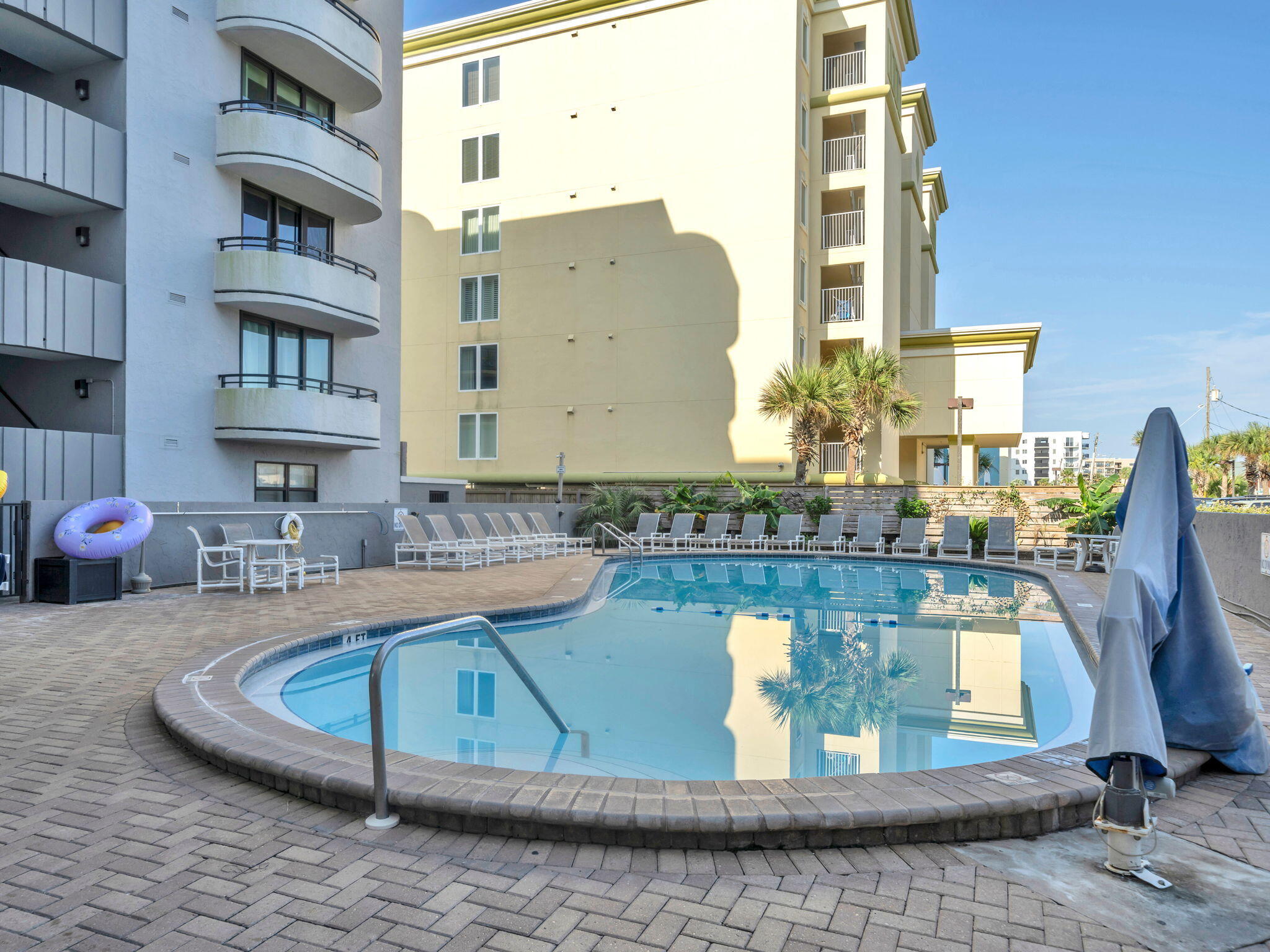 NAUTILUS CONDO - Residential