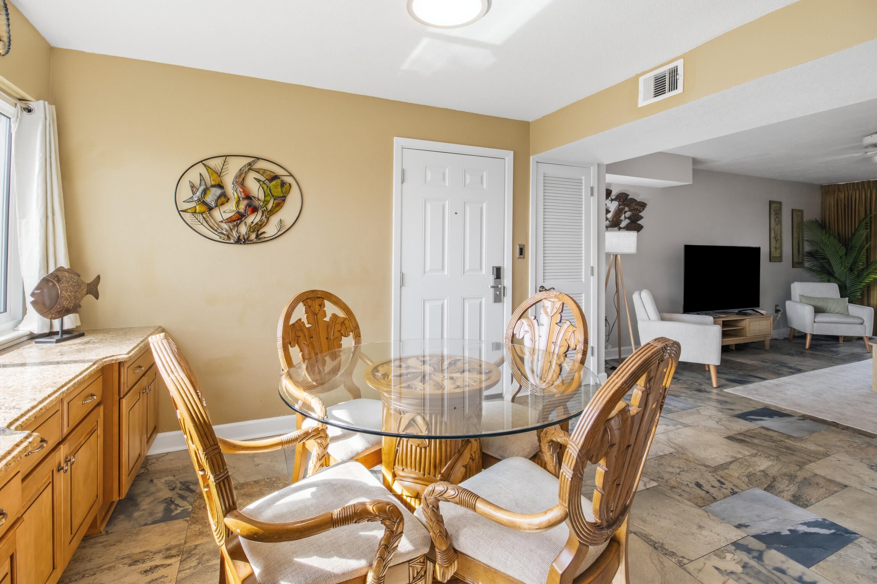 SEASPRAY CONDO - Residential