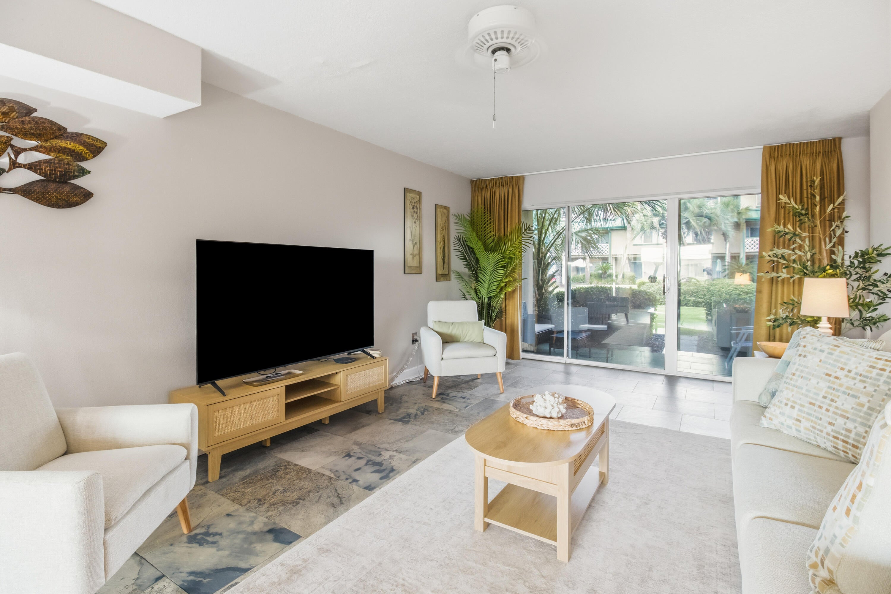 SEASPRAY CONDO - Residential