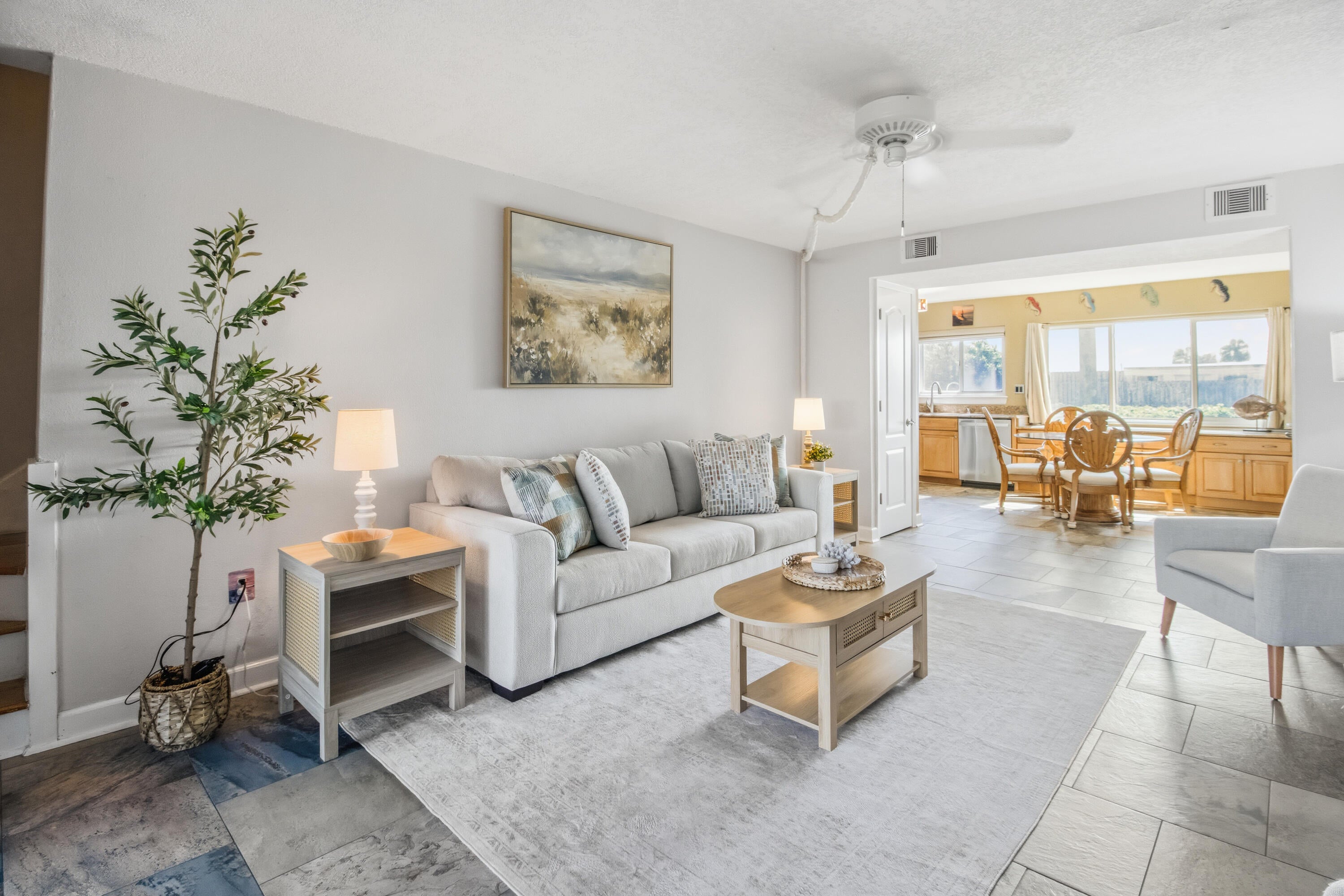 SEASPRAY CONDO - Residential