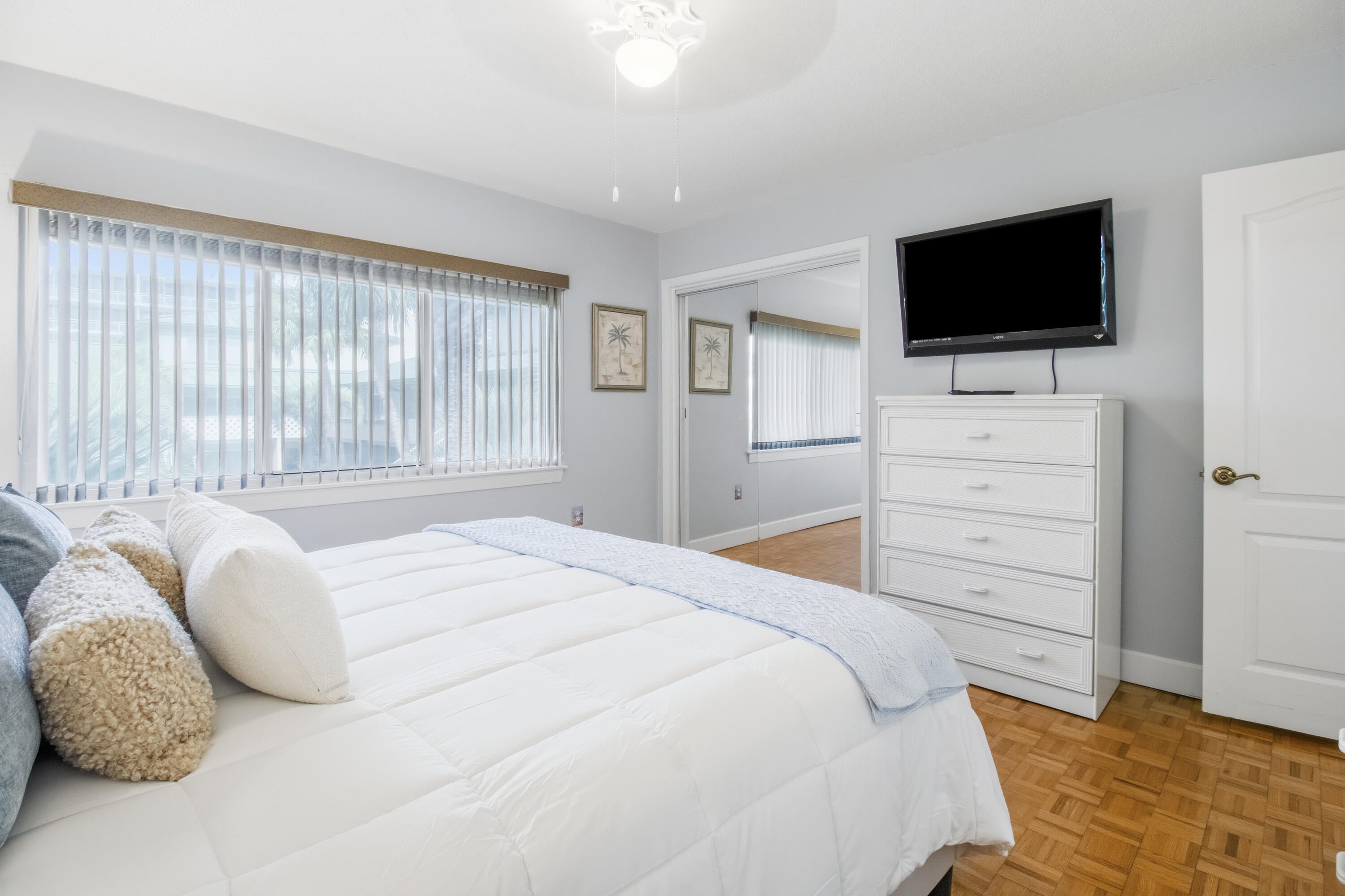 SEASPRAY CONDO - Residential