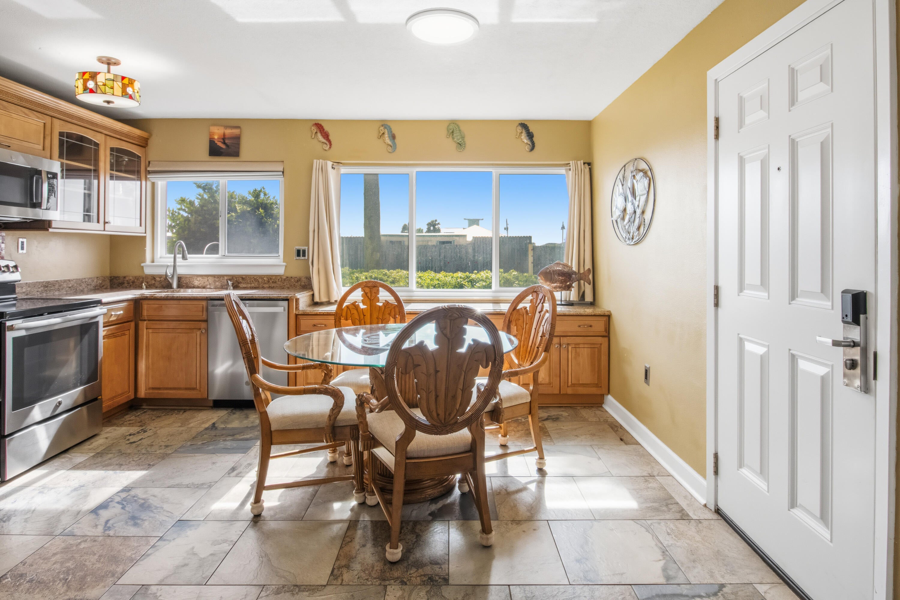SEASPRAY CONDO - Residential