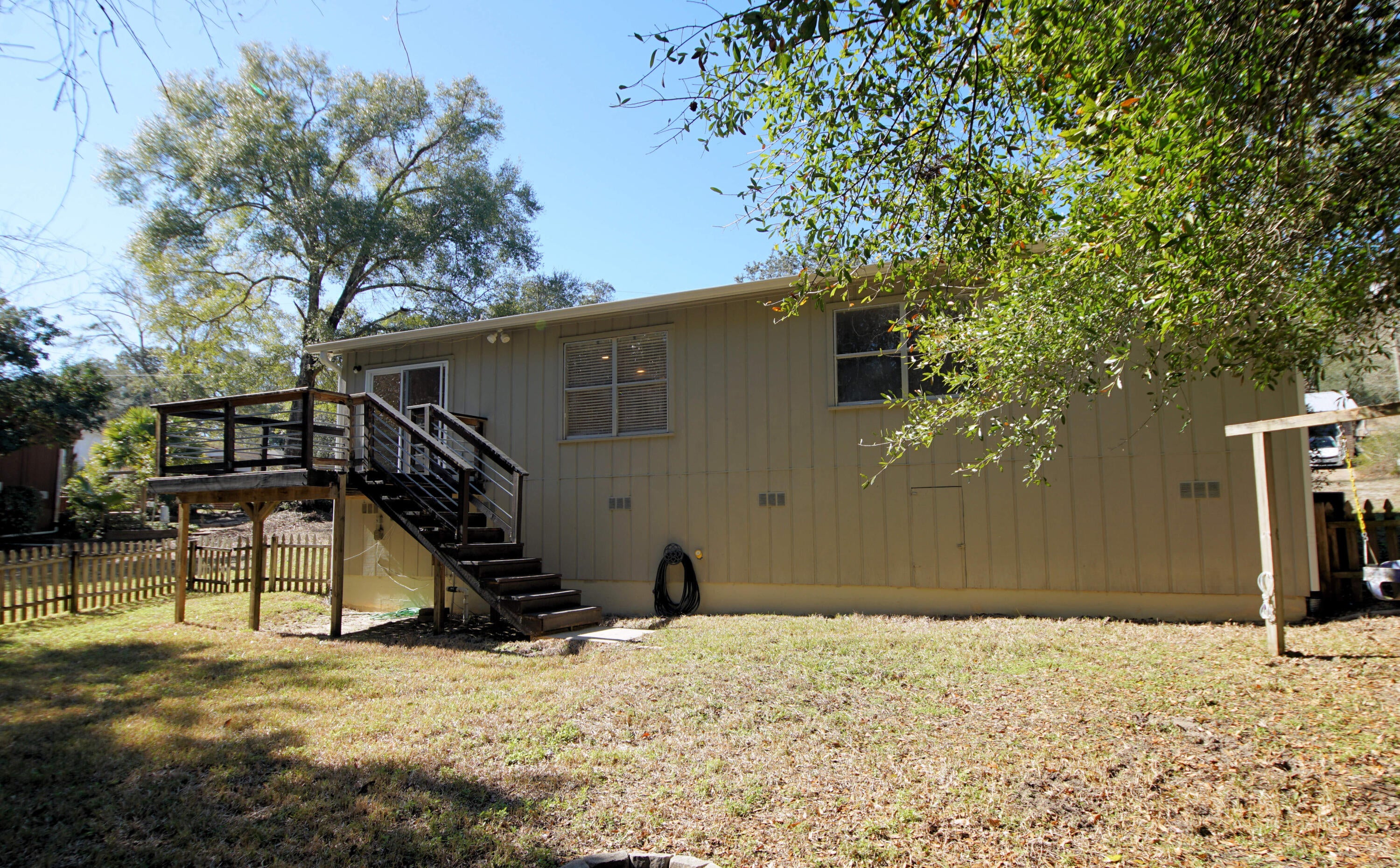 CREEKSIDE - Residential