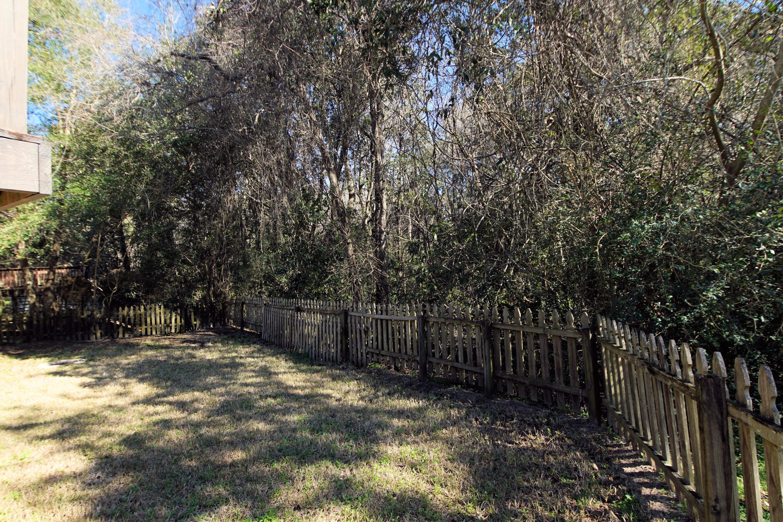 CREEKSIDE - Residential