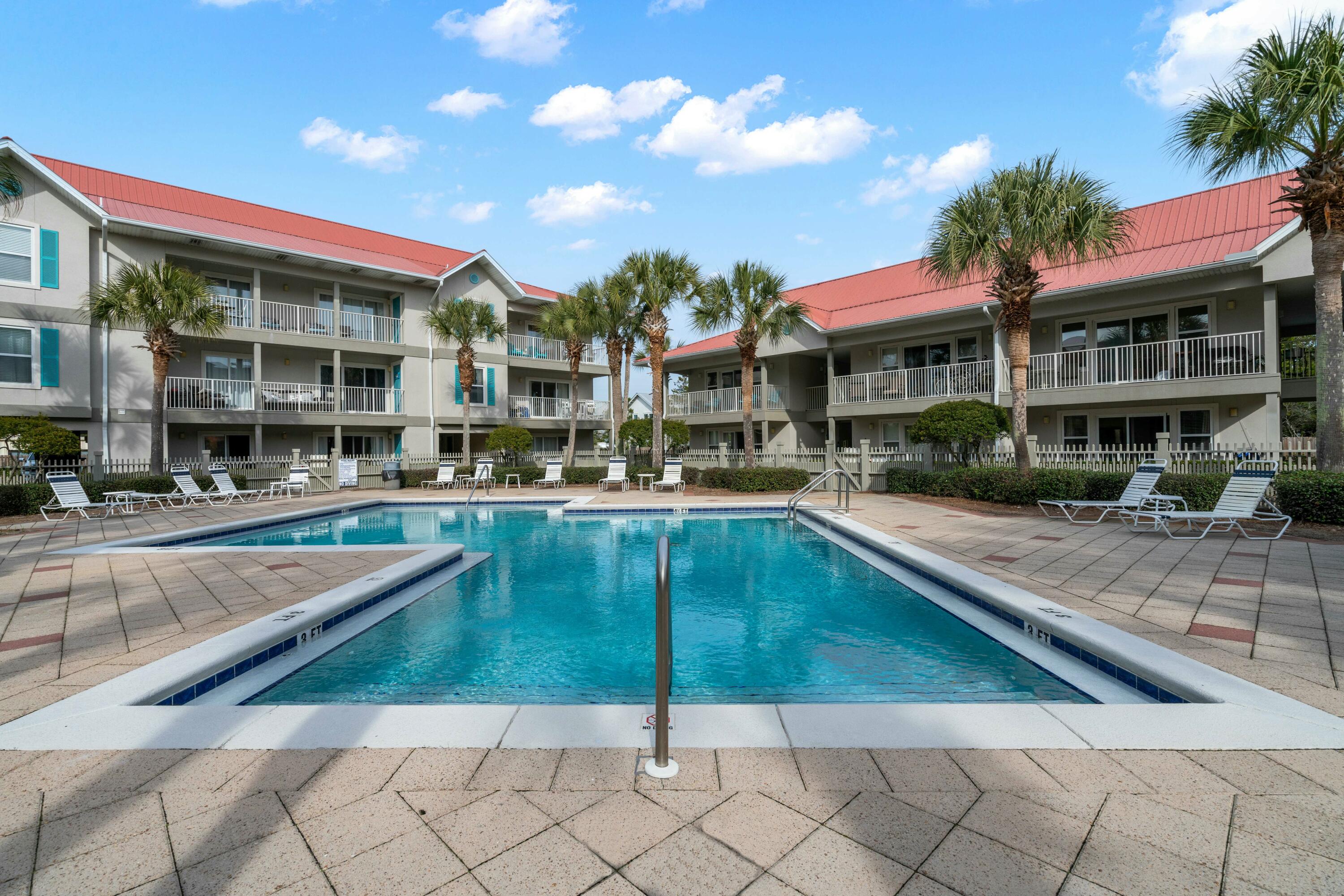 ROLLIN TIDE VILLAS - Residential