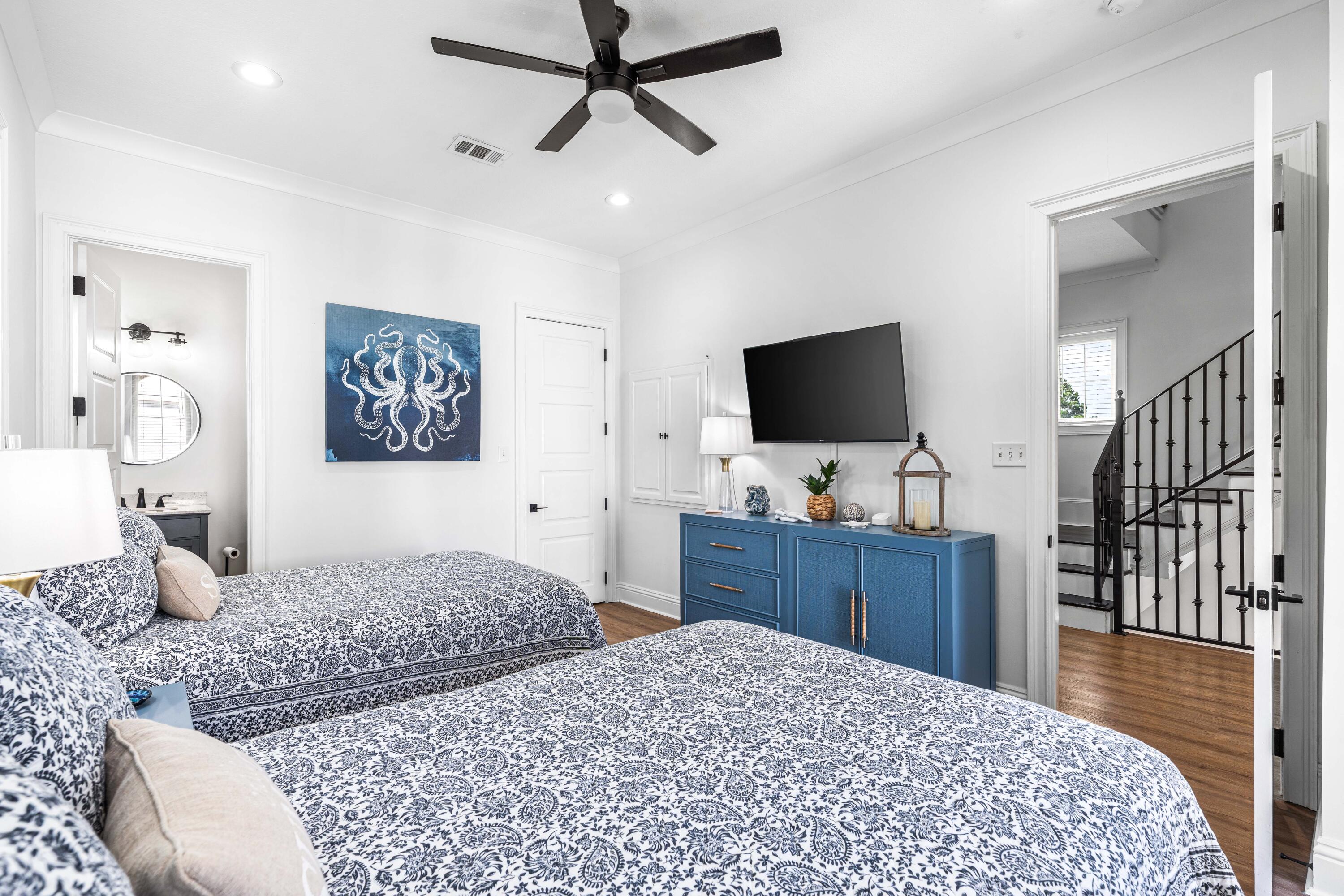 PALMEIRA VILLAS AT SEAGROVE BEACH - Residential