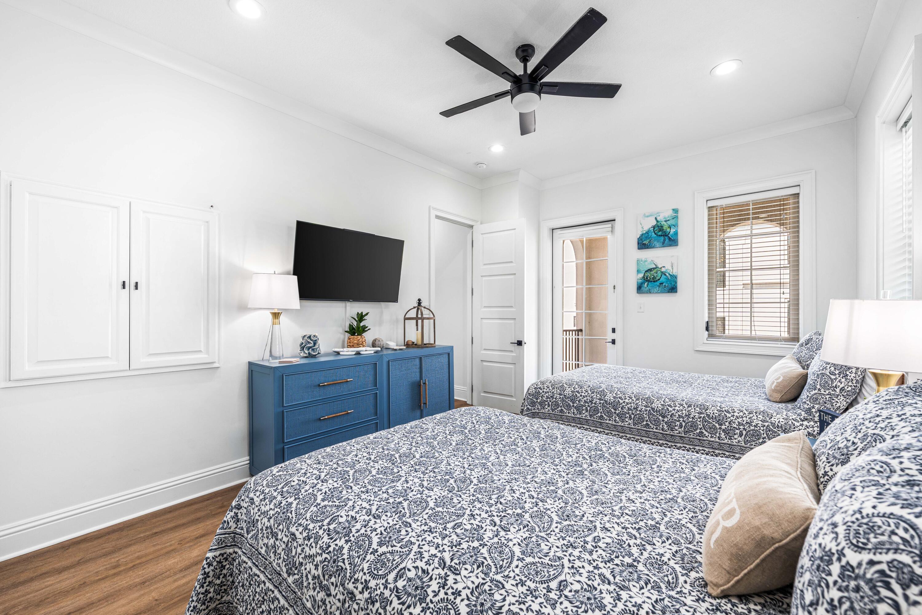 PALMEIRA VILLAS AT SEAGROVE BEACH - Residential
