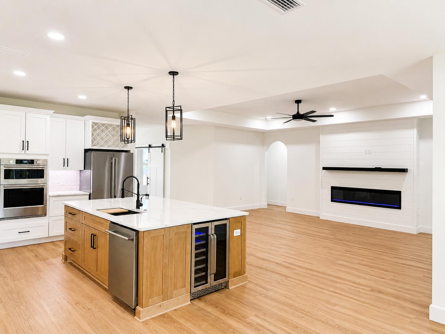 HOLLEY BY THE SEA - Residential