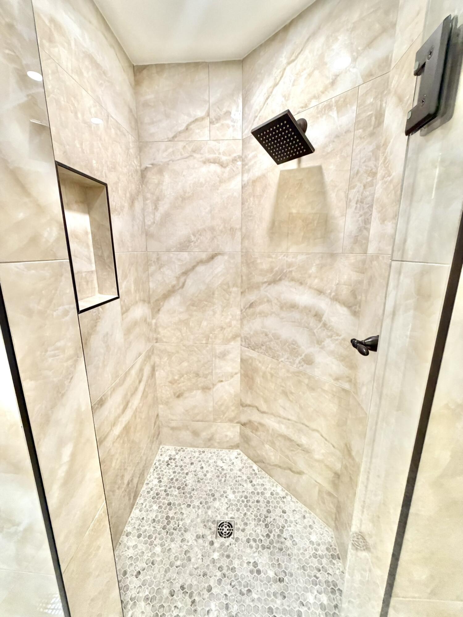 SOUTHWINDS III AT SANDESTIN - Residential